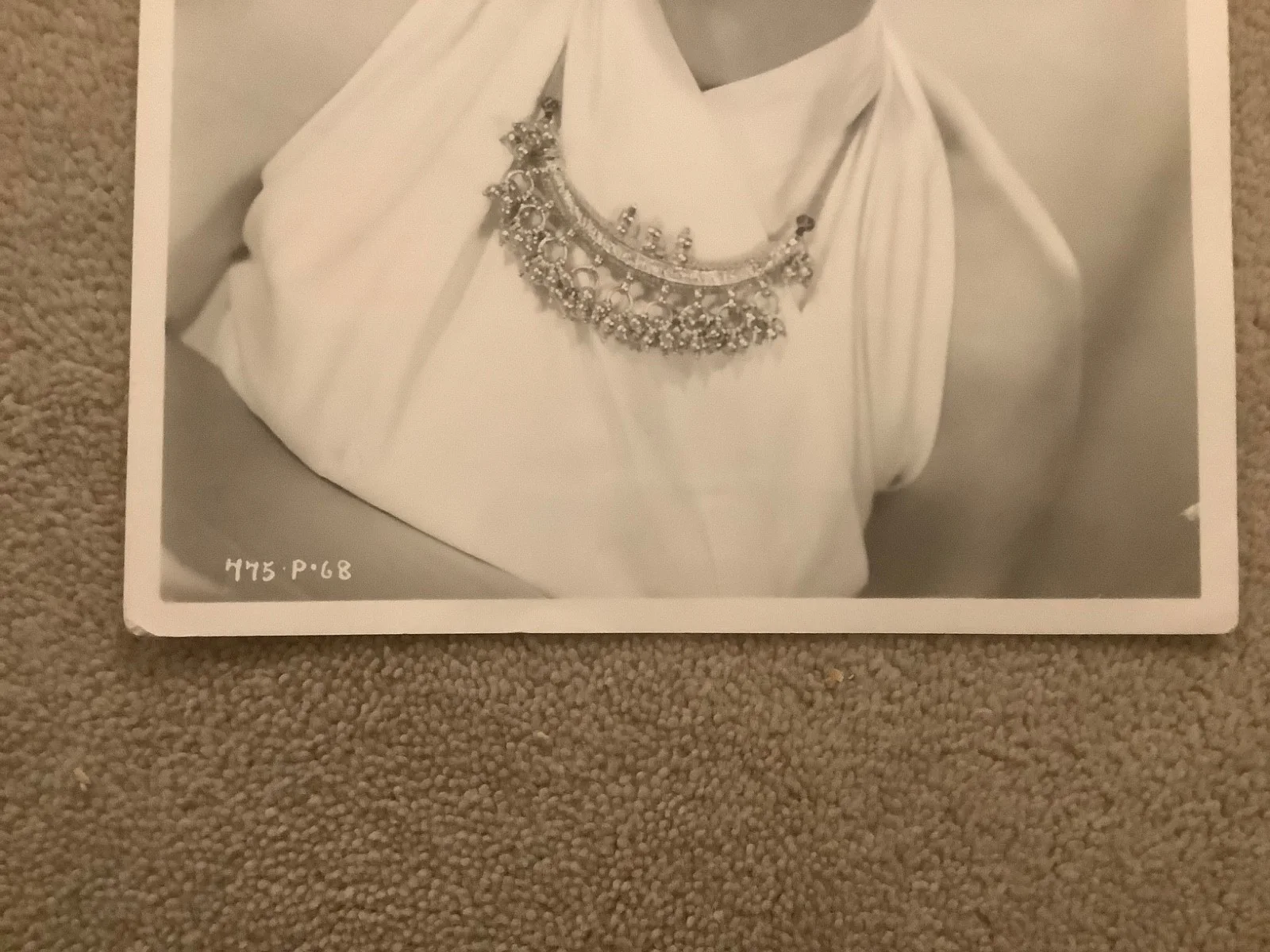 Elizabeth Sellers Film Still . Was in “The man in the Sky" David Boulton, изображение 3