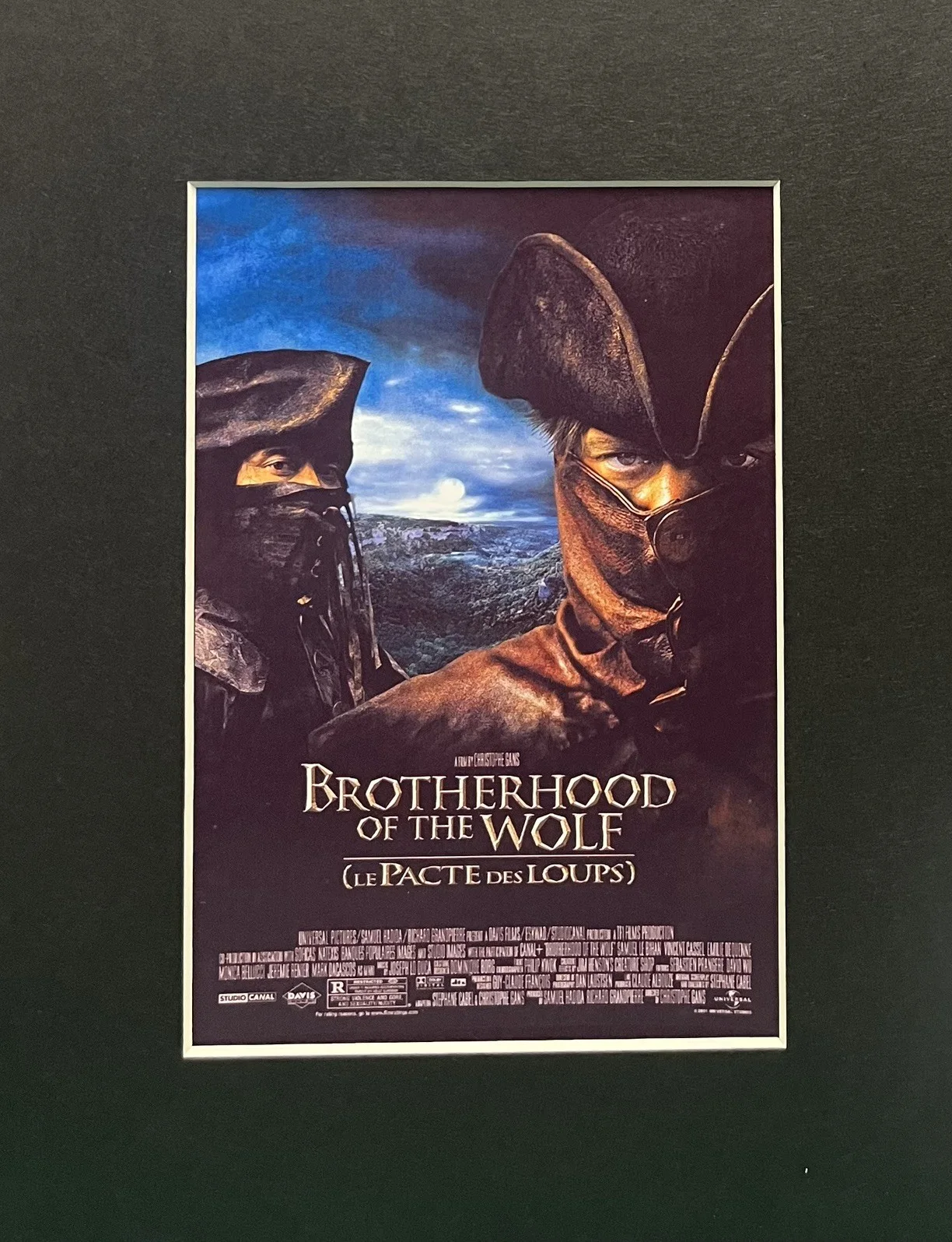 BROTHERHOOD OF THE WOLF. 35mm Film Cell Mounted Display, изображение 3