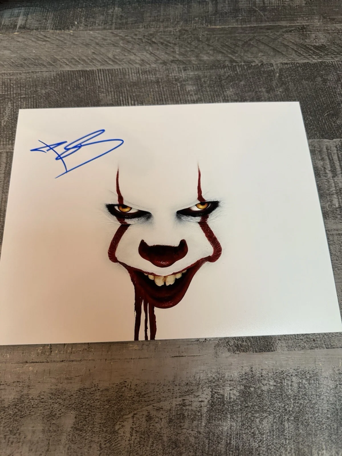 Bill Skarsgard — Bill Skarsgard IT Pennywise Movie Actor Producer Signed 8 x 10 Photo COA