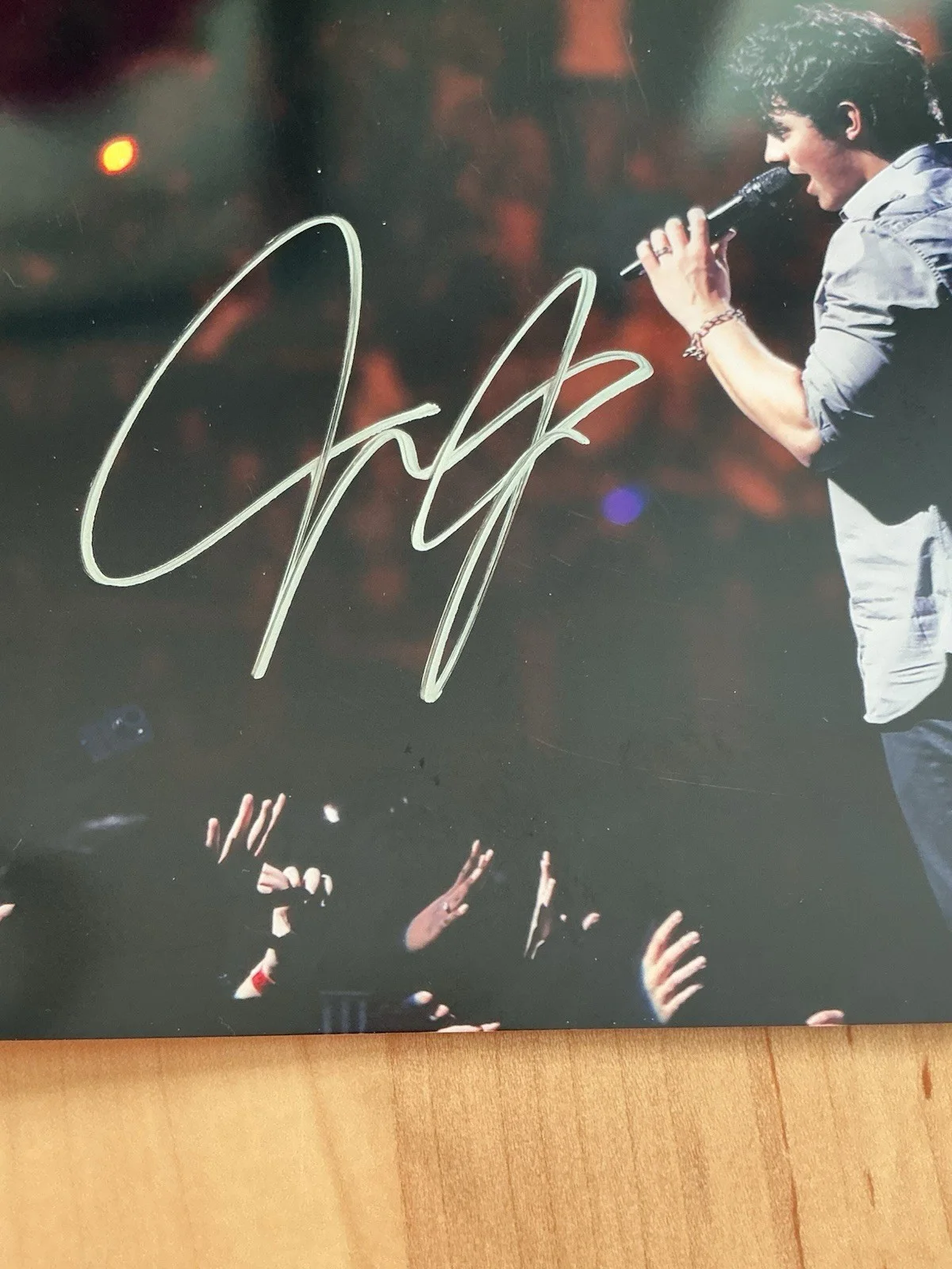Joe Jonas SIGNED 4x6 Photo - Authentic Jonas Brothers Disney Era- Employee Coll., изображение 3