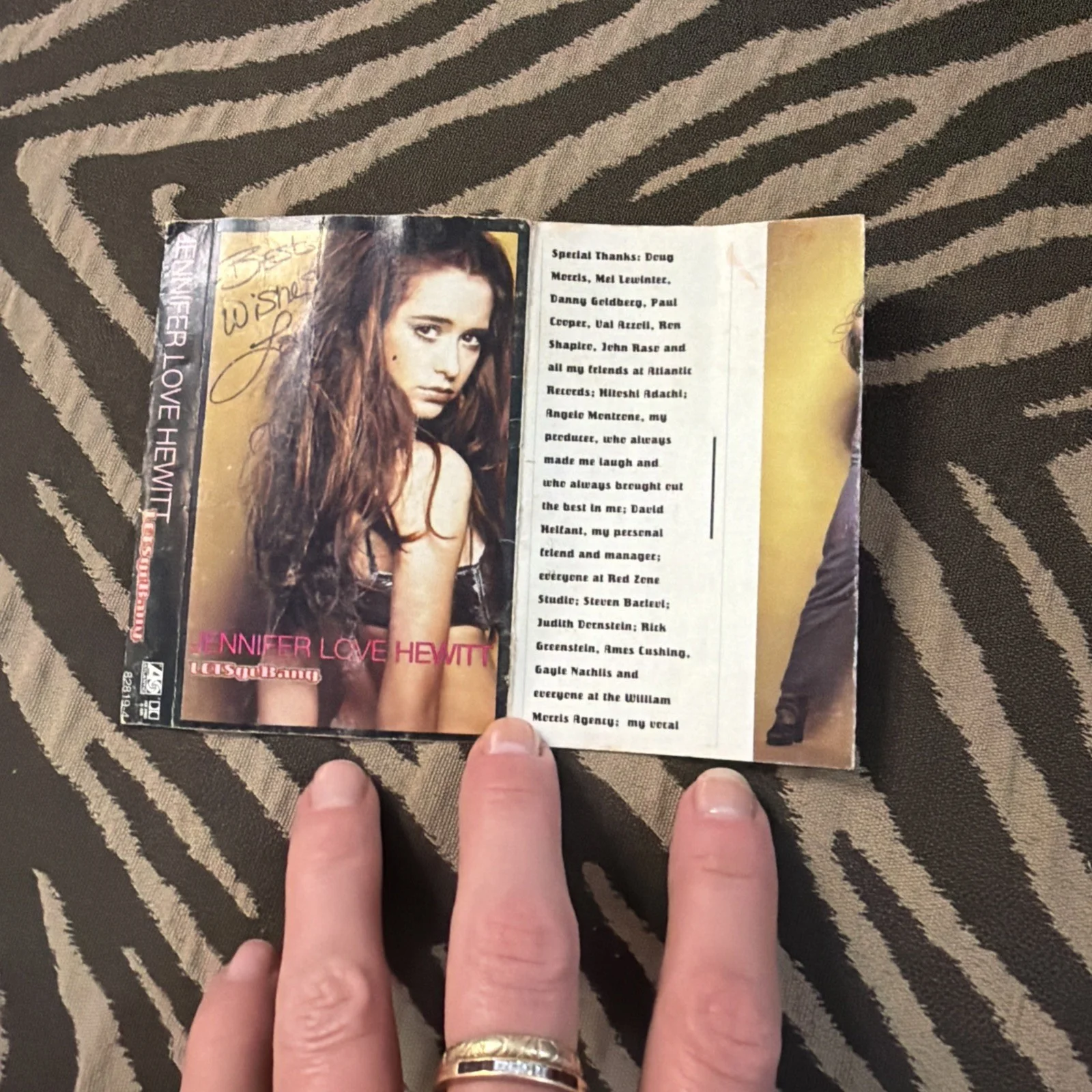 Jennifer Love Hewitt — JENNIFER LOVE HEWITT Let’s go bang Breathtaking Beauty - SIGNED cassette slip, image 3