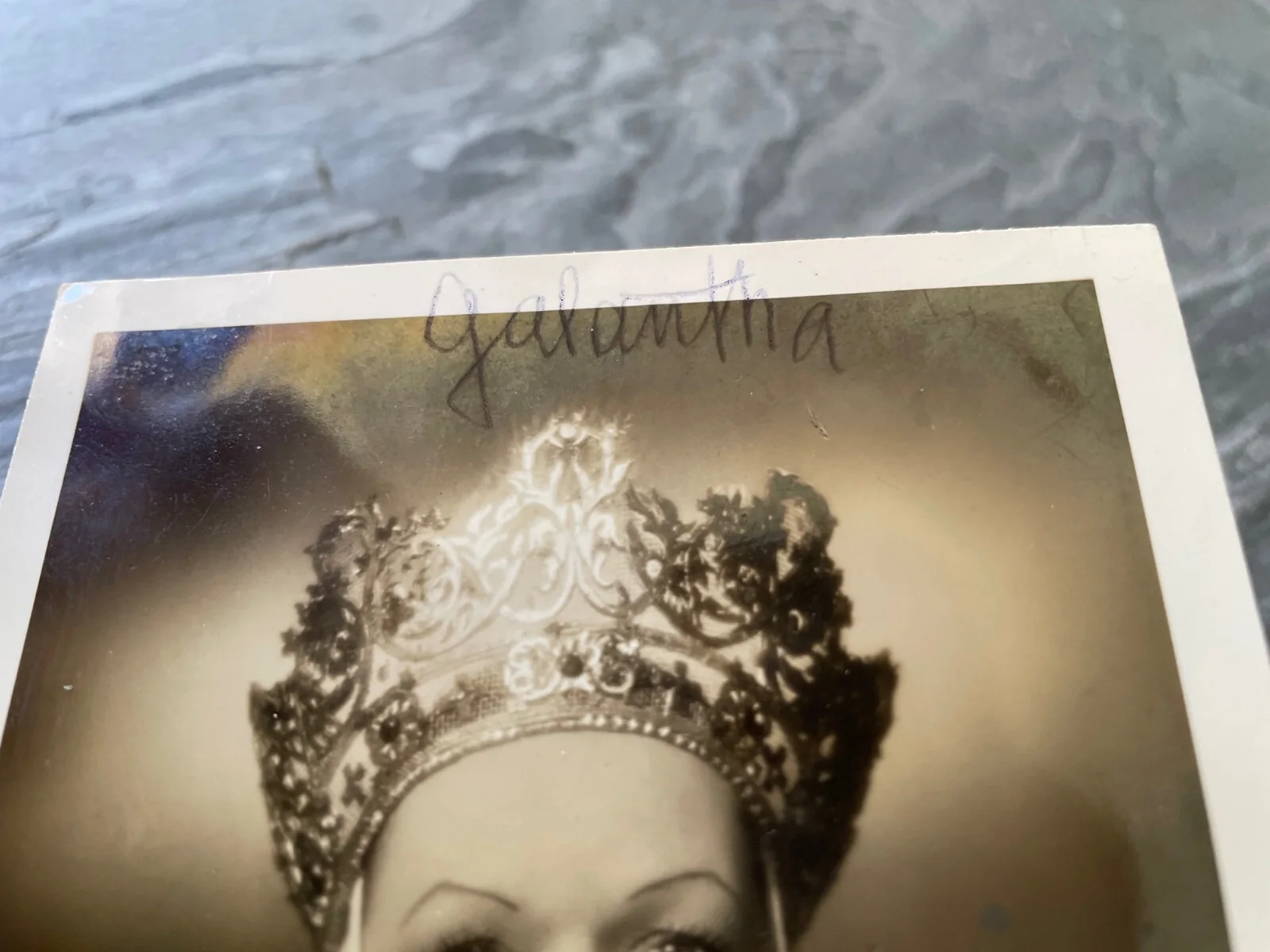 EKATHERINA GALANTHA Russian DANCER Orig. Signed Studio Portrait Photo 3" x 4", изображение 2