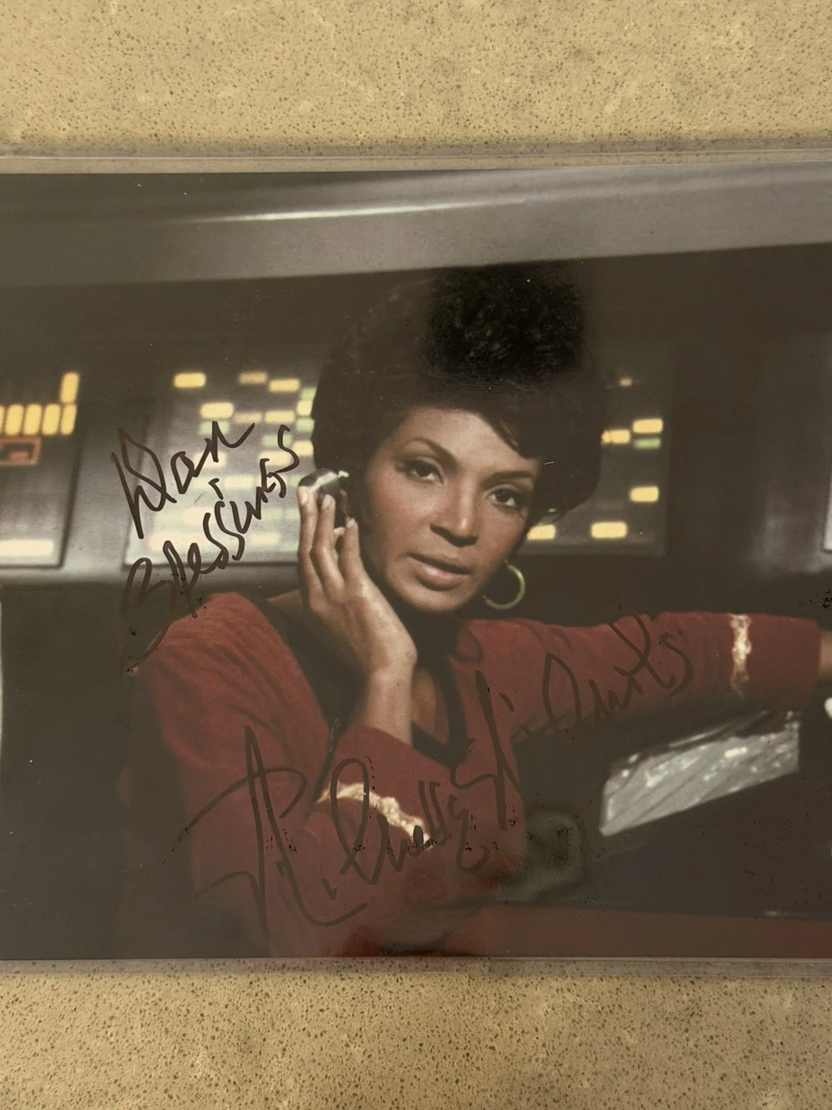 Nichelle Nichols — Nichelle Nichols Signed Photo Star Trek 8X10, изображение 2