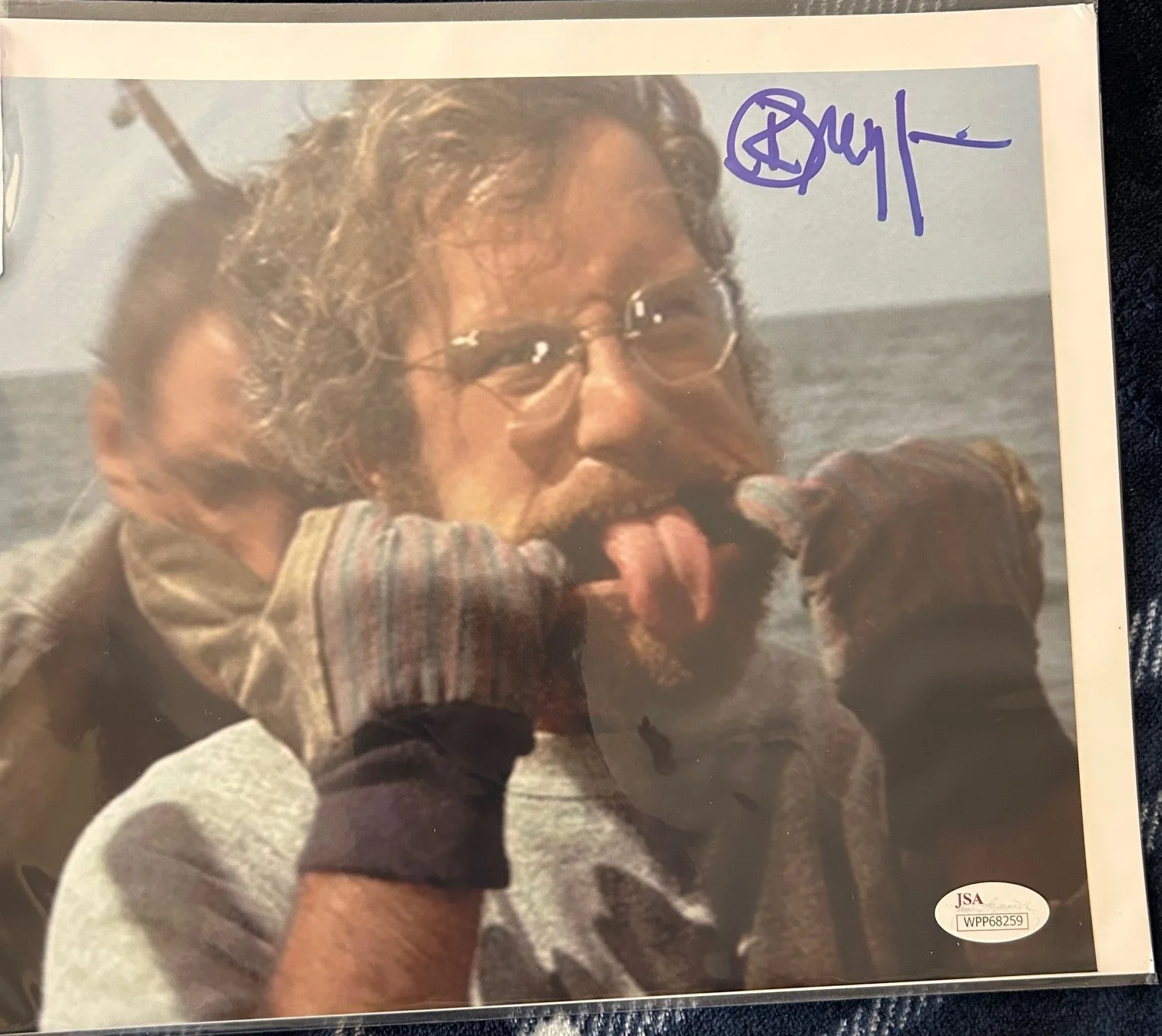 Richard Dreyfuss — (2) JAWS Richard Dreyfuss signed Movie Poster JSA Certified and photo, image 2