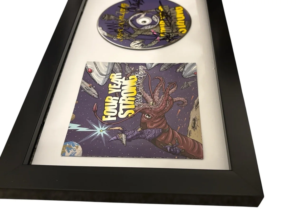 FOUR YEAR STRONG BAND SIGNED AUTOGRAPH x4 RISE OR DIE TRYING FRAMED & MATTED CD, изображение 2