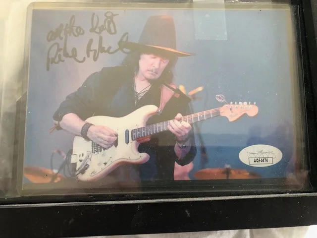 DEEP PURPLE (5 SIGS) SIGNED DRUMHEAD W/RICHIE BLACKMORE ADDED COA PSA/DNA & JSA, изображение 2