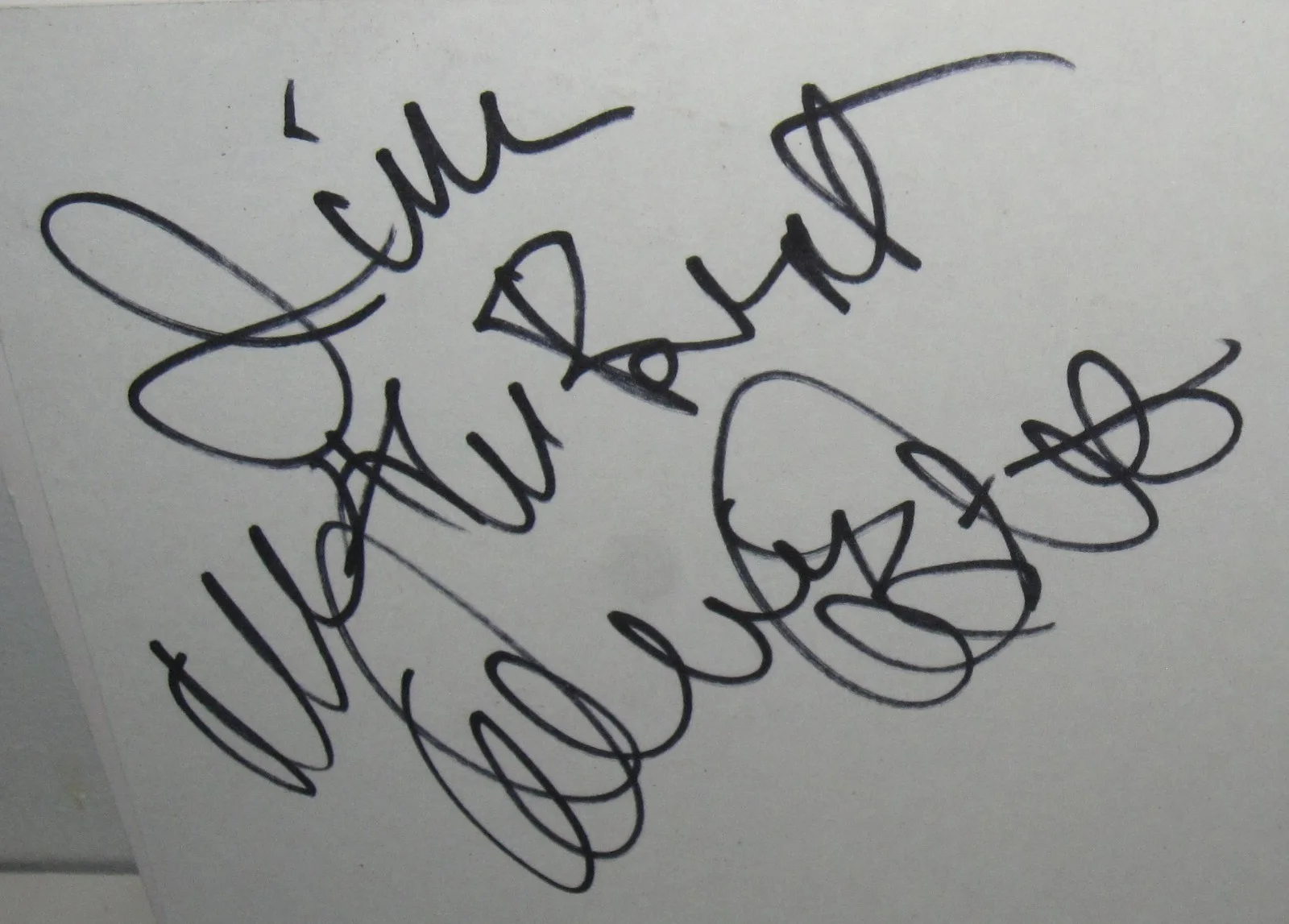 Danny DeVito — DANNY DEVITO SIGNED CUT SHEET PENGUIN TWINS TAXI ACTOR AUTOGRAPH JSA COA, image 2