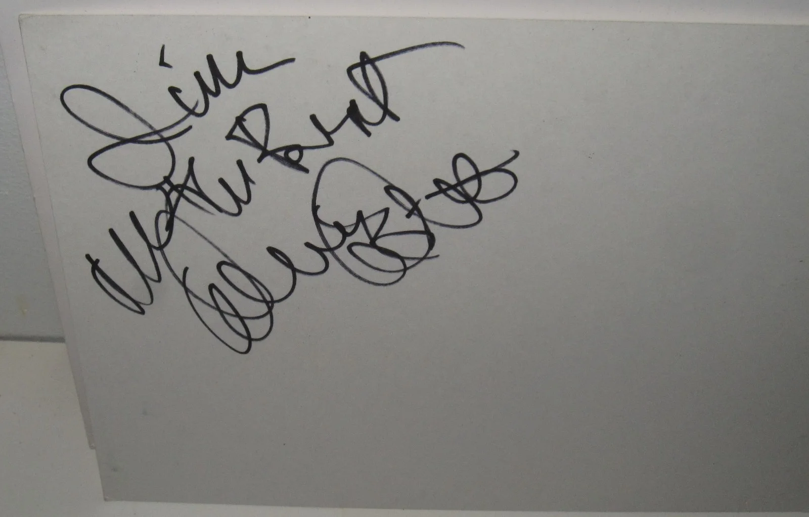 Danny DeVito — DANNY DEVITO SIGNED CUT SHEET PENGUIN TWINS TAXI ACTOR AUTOGRAPH JSA COA, image 3