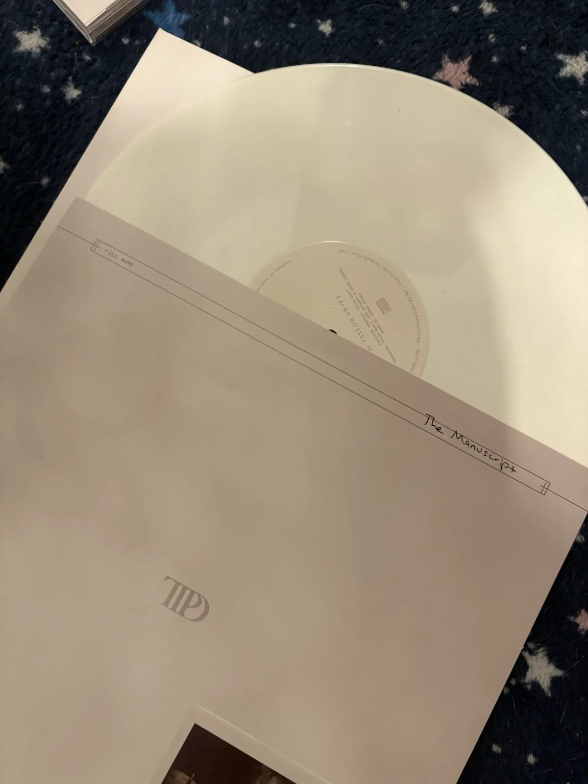 Taylor Swift TTPD Autographed CD, Fortnight Single Cd & White Vinyl Vinyl Set, изображение 5