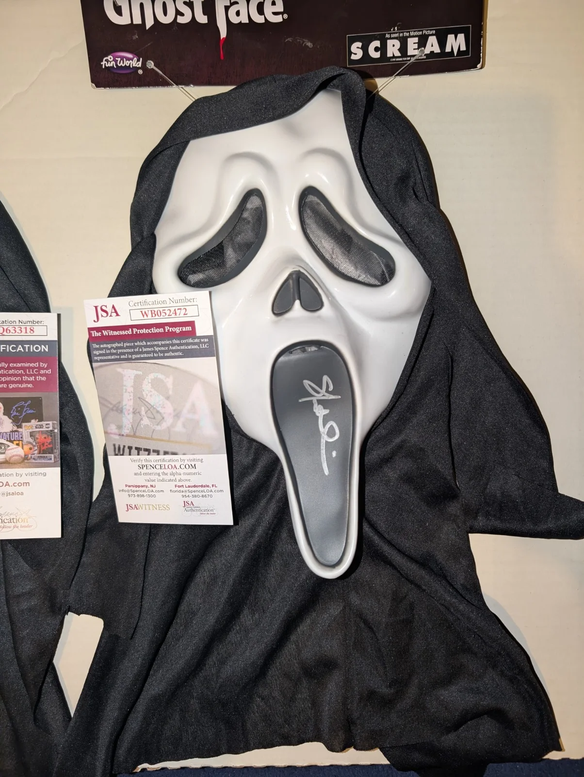Original Ghost Face killers Scream Movie Masks Signed JSA Authenticated, image 2