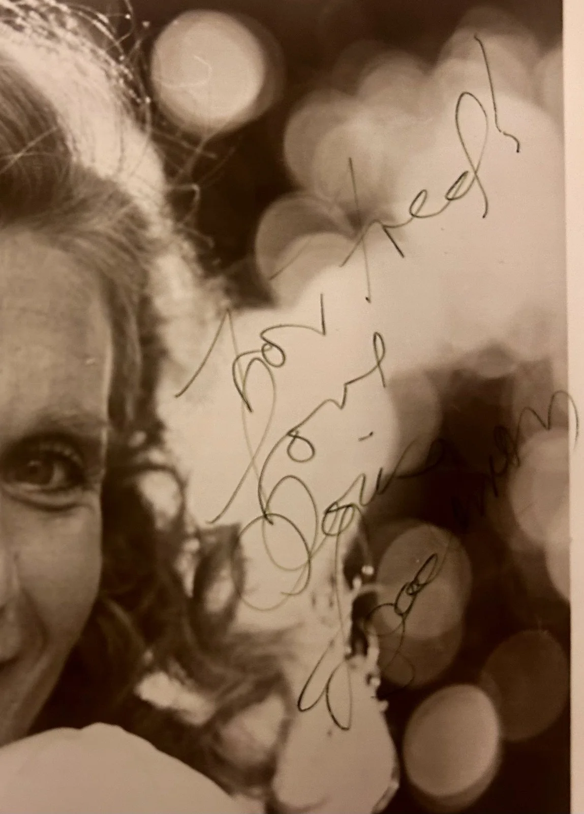 Cloris Leachman — CLORIS LEACHMAN Signed Autographed Photo 8X10 Promo Auto JSA COA AX73360, изображение 3