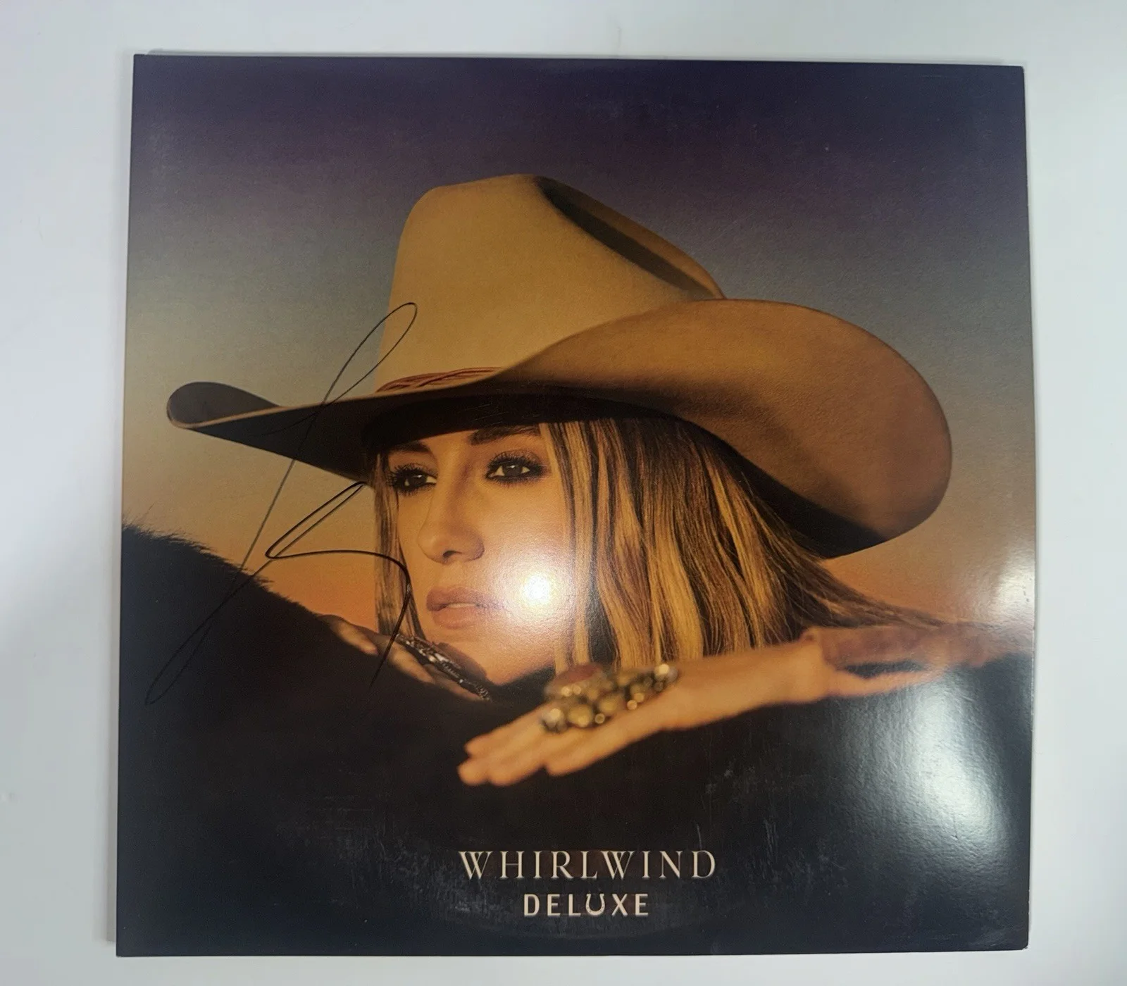 Lainey Wilson autographed Whirlwind Deluxe signed country music 12” vinyl - PSA, изображение 3