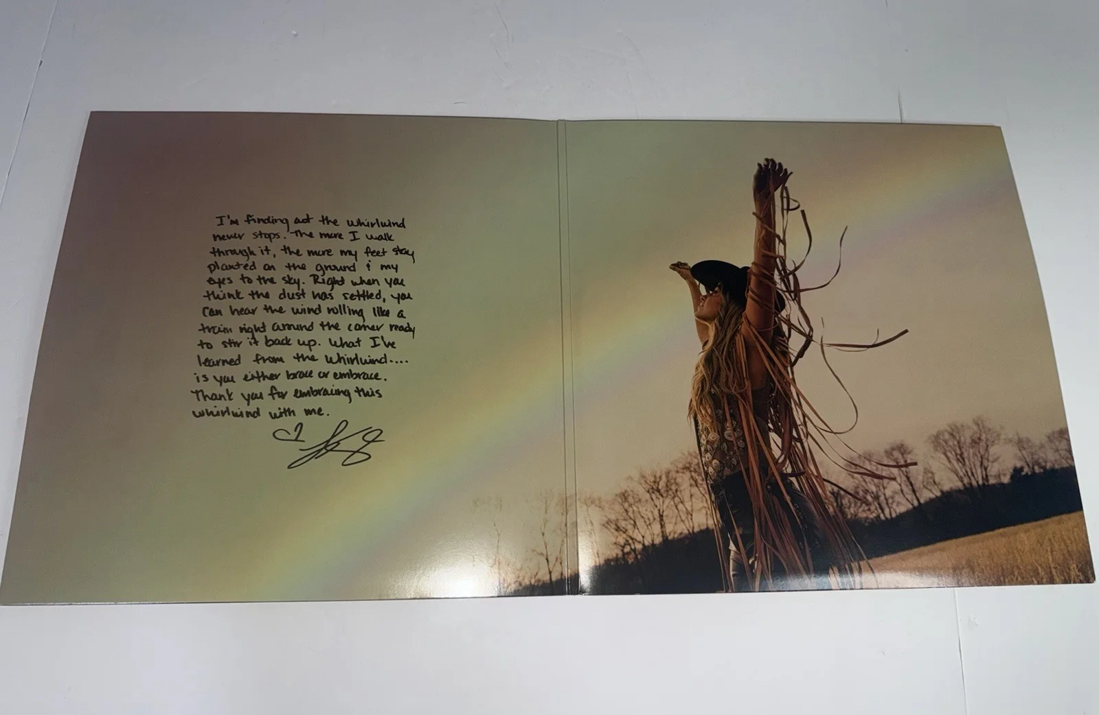 Lainey Wilson autographed Whirlwind Deluxe signed country music 12” vinyl - PSA, изображение 4