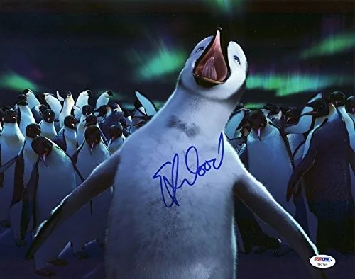 Elijah Wood — Elijah Wood Happy Feet Signed Authentic 11X14 Photo Autographed PSA/DNA #Y92749, image 2