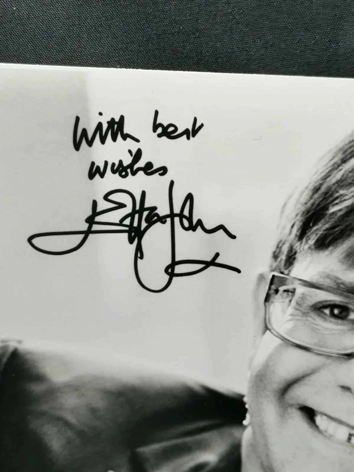 ELTON JOHN Signed 8"x 5 1/2" Photo, Candle In The Wind, Rocket Man Singer, изображение 2