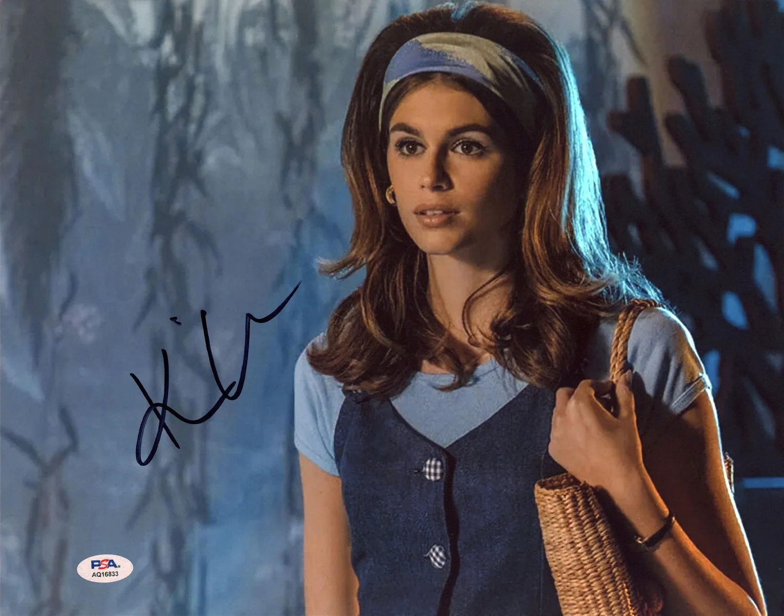 Kaia Gerber — Kaia Gerber Palm Royale Authentic Signed 11x14 Horizontal Photo PSA/DNA #AQ16833