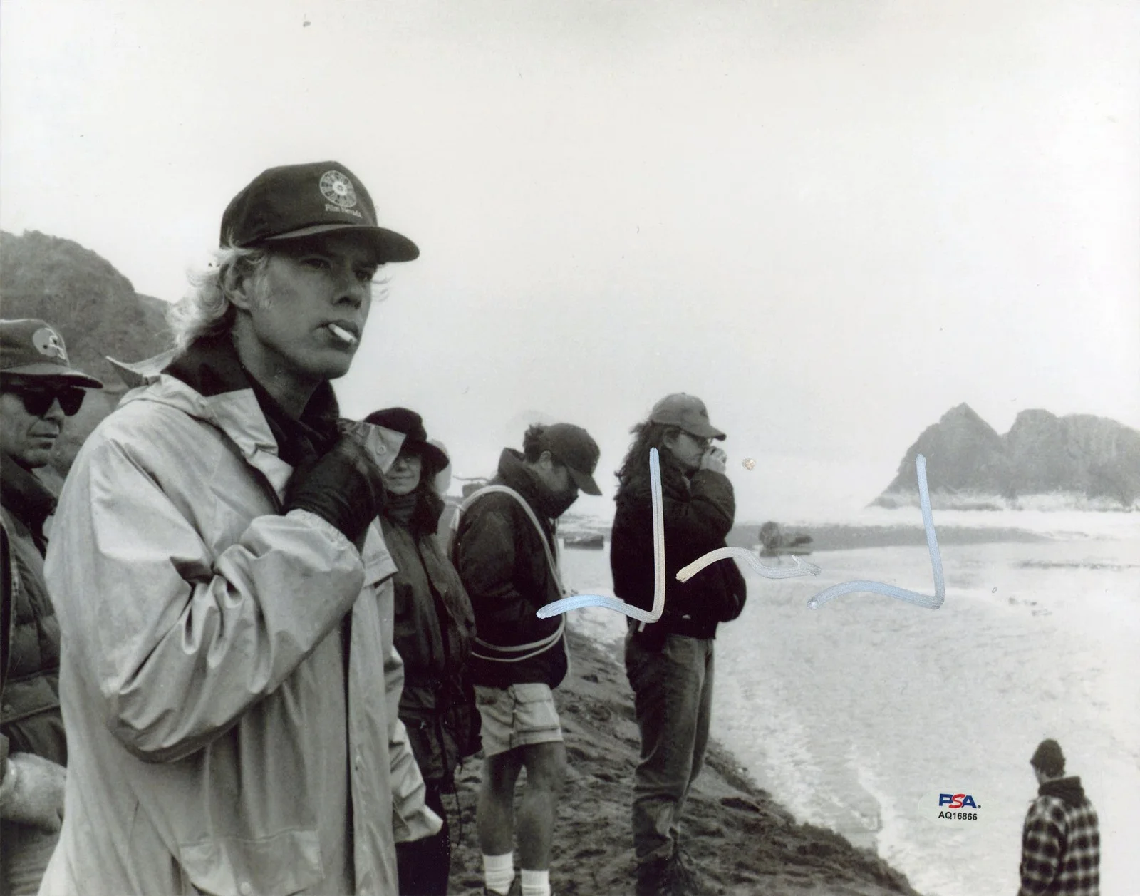 Jim Jarmusch — Jim Jarmusch Dead Man Authentic Signed 11x14 Horizontal Photo PSA/DNA #AQ16866