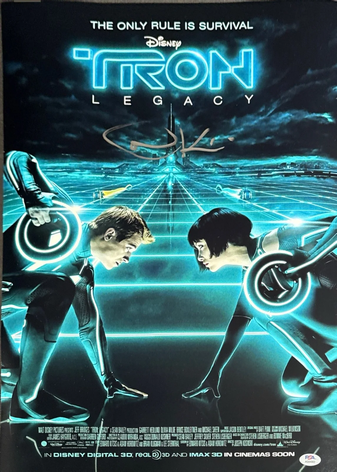 Joseph Kosinski — Joseph Kosinski Signed 16x20 Disney Tron Legacy Movie Poster Director PSA, изображение 2