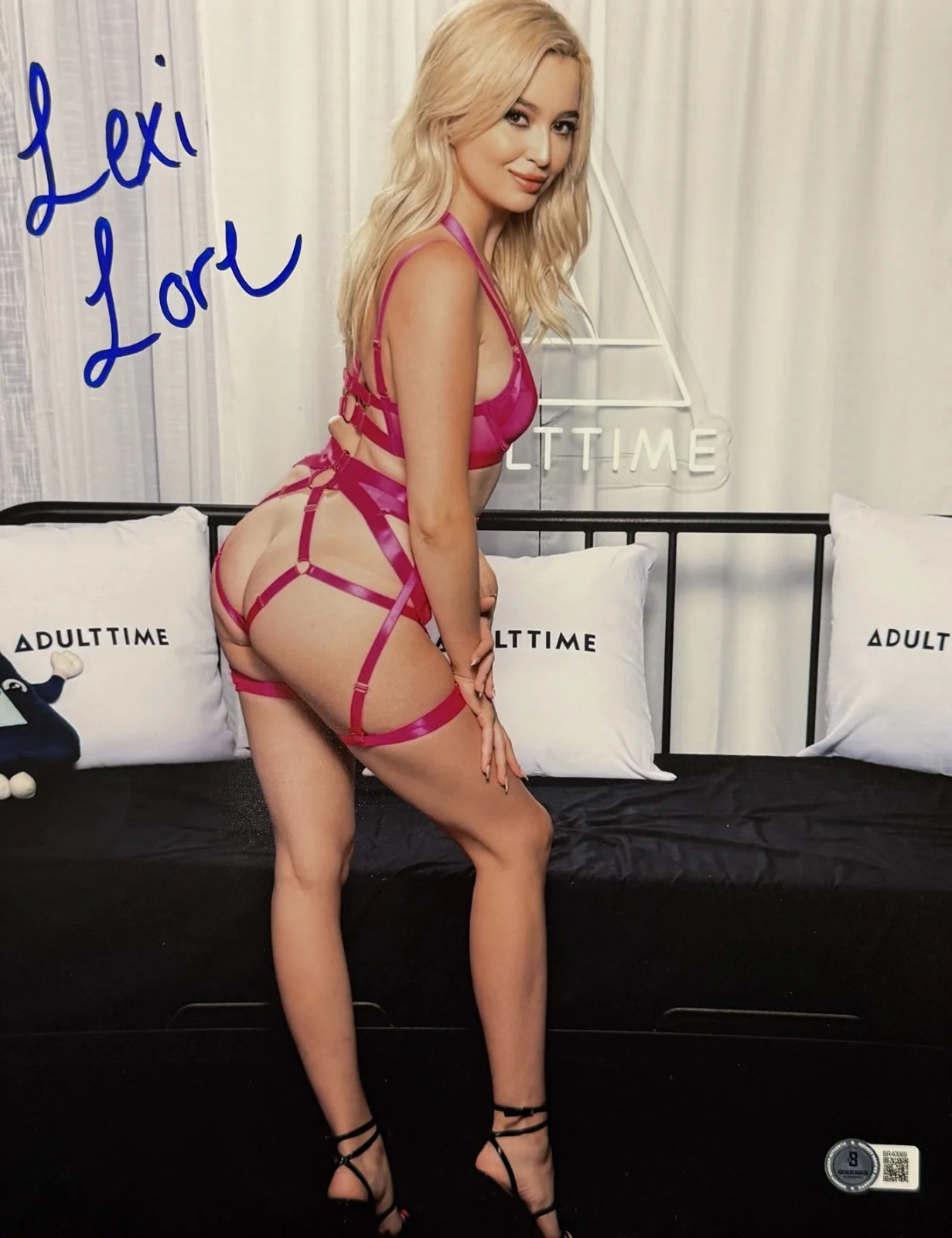 Lexi Lore — Hot Sexy Lexi Lore Signed 11x14 Photo Adult Star Authentic Autograph Beckett