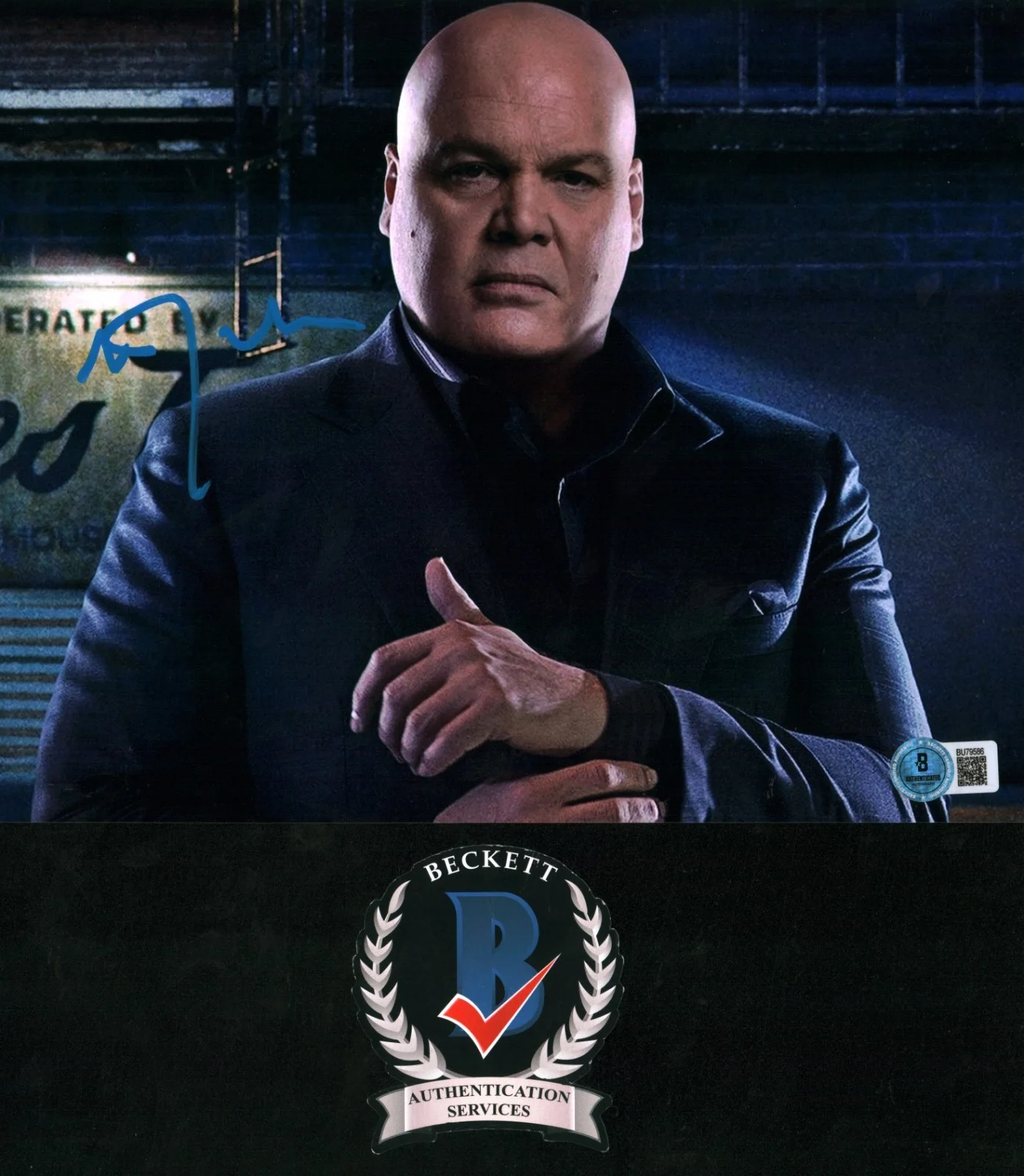 VINCENT D'ONOFRIO — VINCENT D'ONOFRIO SIGNED DAREDEVIL KINGPIN MARVEL 8X10 PHOTO BECKETT BAS COA