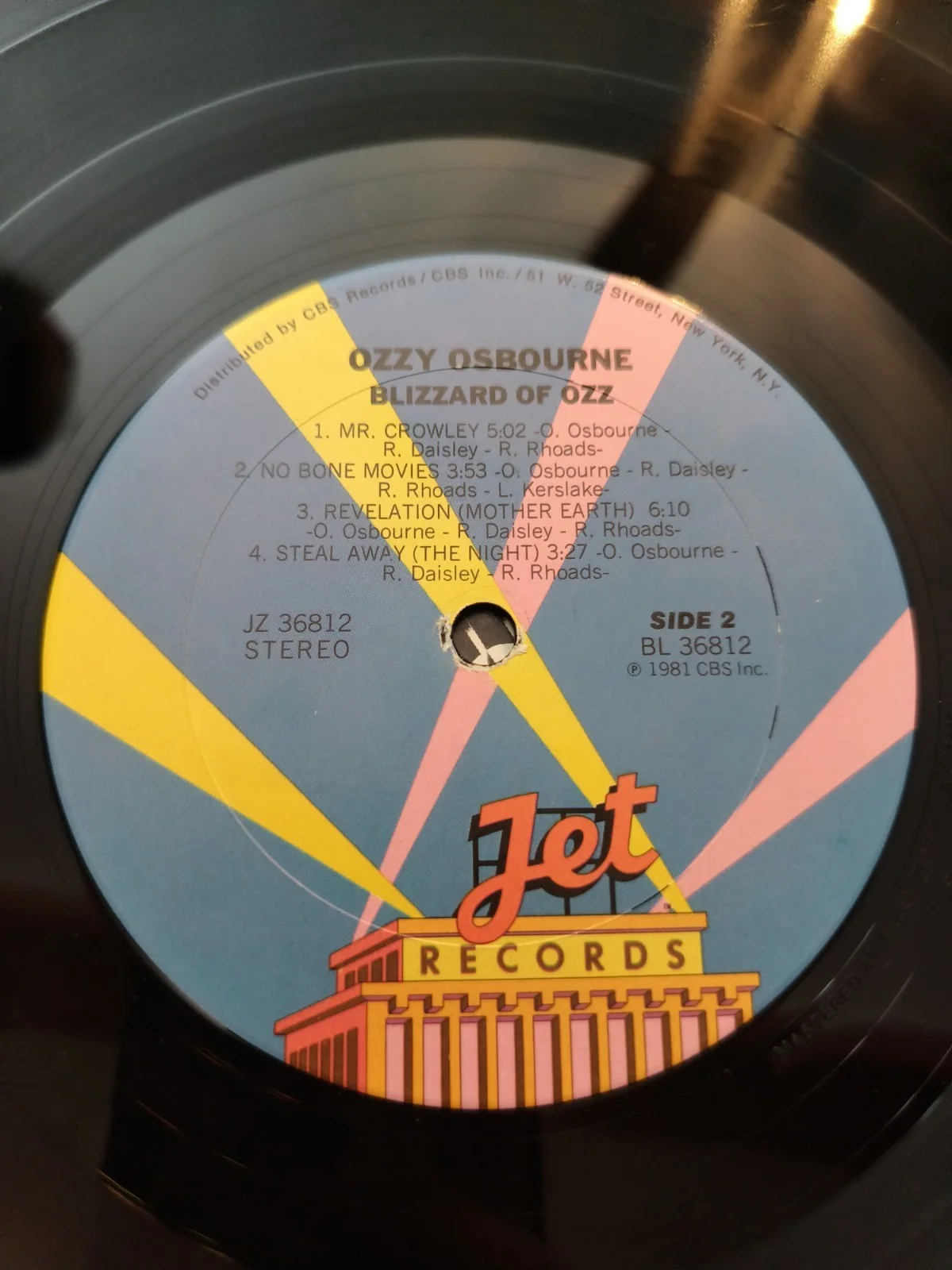 OZZY OSBOURNE SIGNED AUTOGRAPH BLIZZARD OF OZ ALBUM VINYL LP BECKETT BAS LOA, изображение 3