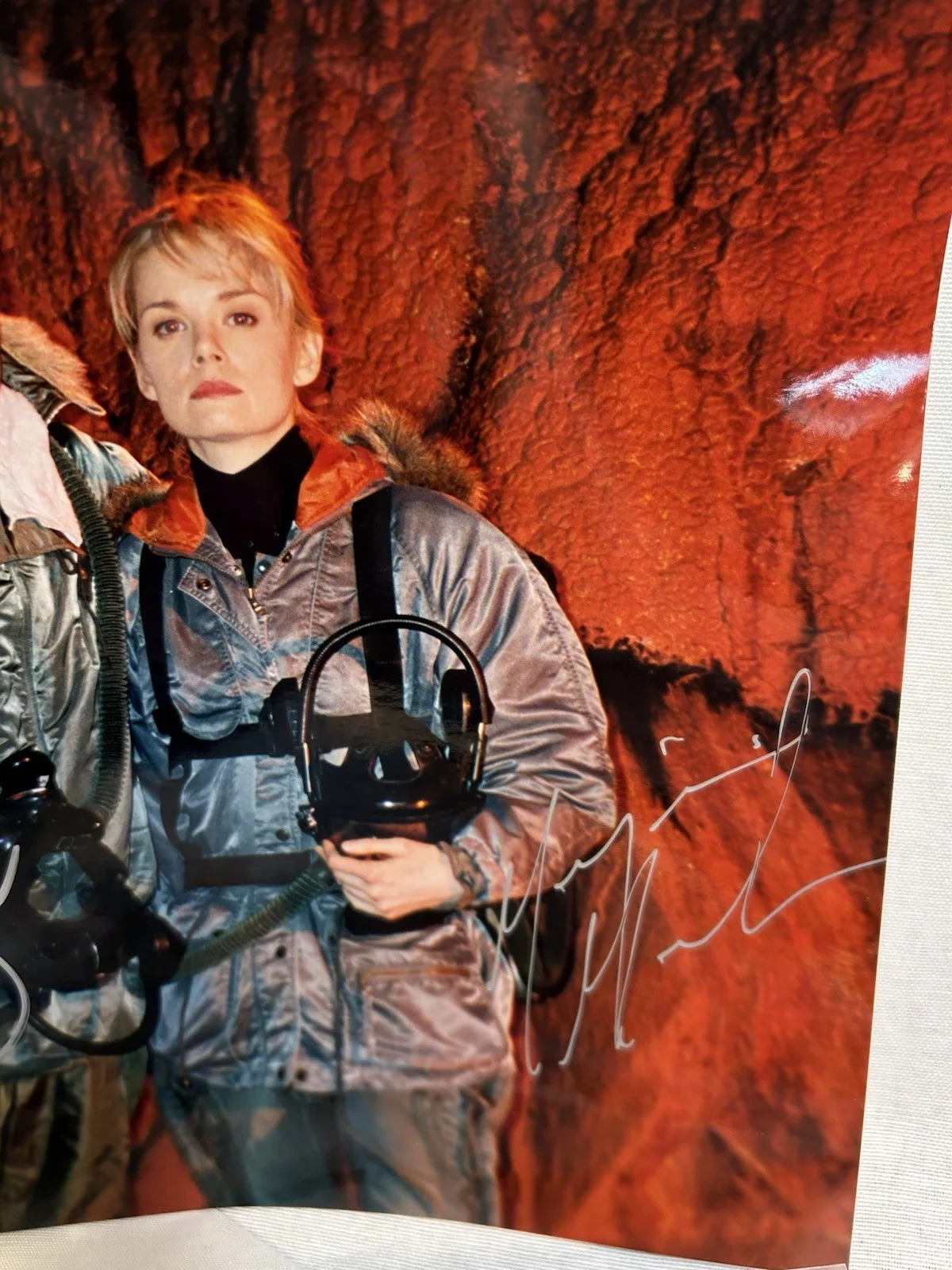 Jerry Doyle, Marjorie Managhan — Babylon 5 Duel Signed Photo Jerry Doyle Marjorie Monaghan Vulkon Show Fl., изображение 3