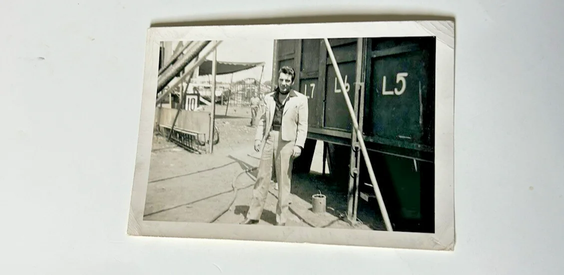 Lash LaRue — VTG 1951 Lash LaRue-unpublished 3 x 5 photo-autograph page-provenance-western, изображение 2