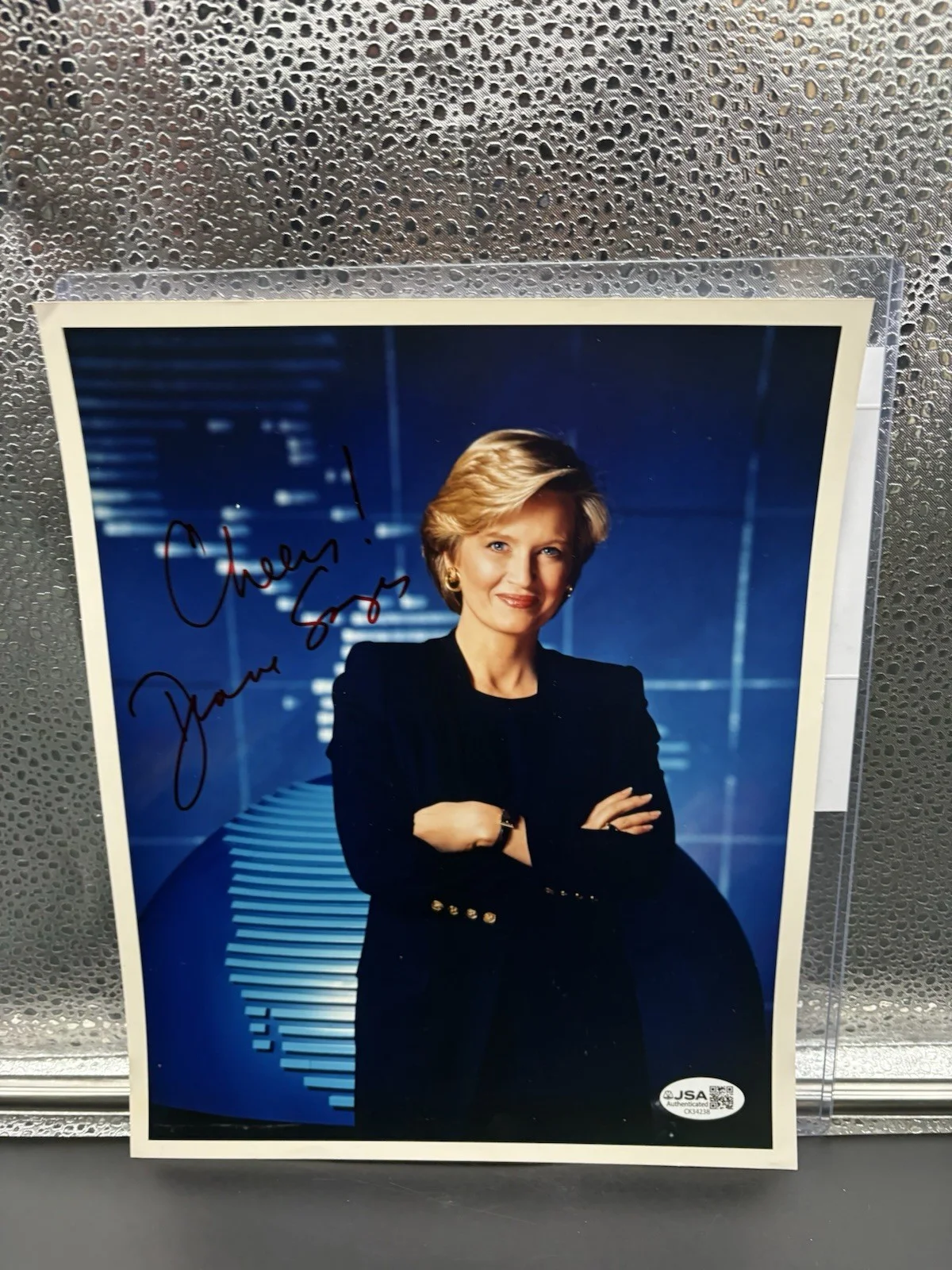 Diane Sawyer — Diane Sawyer Signed 8x10 Photo W/ Inscription - JSA