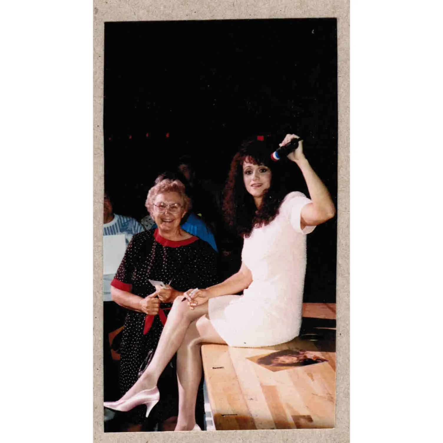 1992 Louise Mandrell Signed Autograph w/Fan Taken 3.5 x 3.5 OOAK Photo Ticket, изображение 4