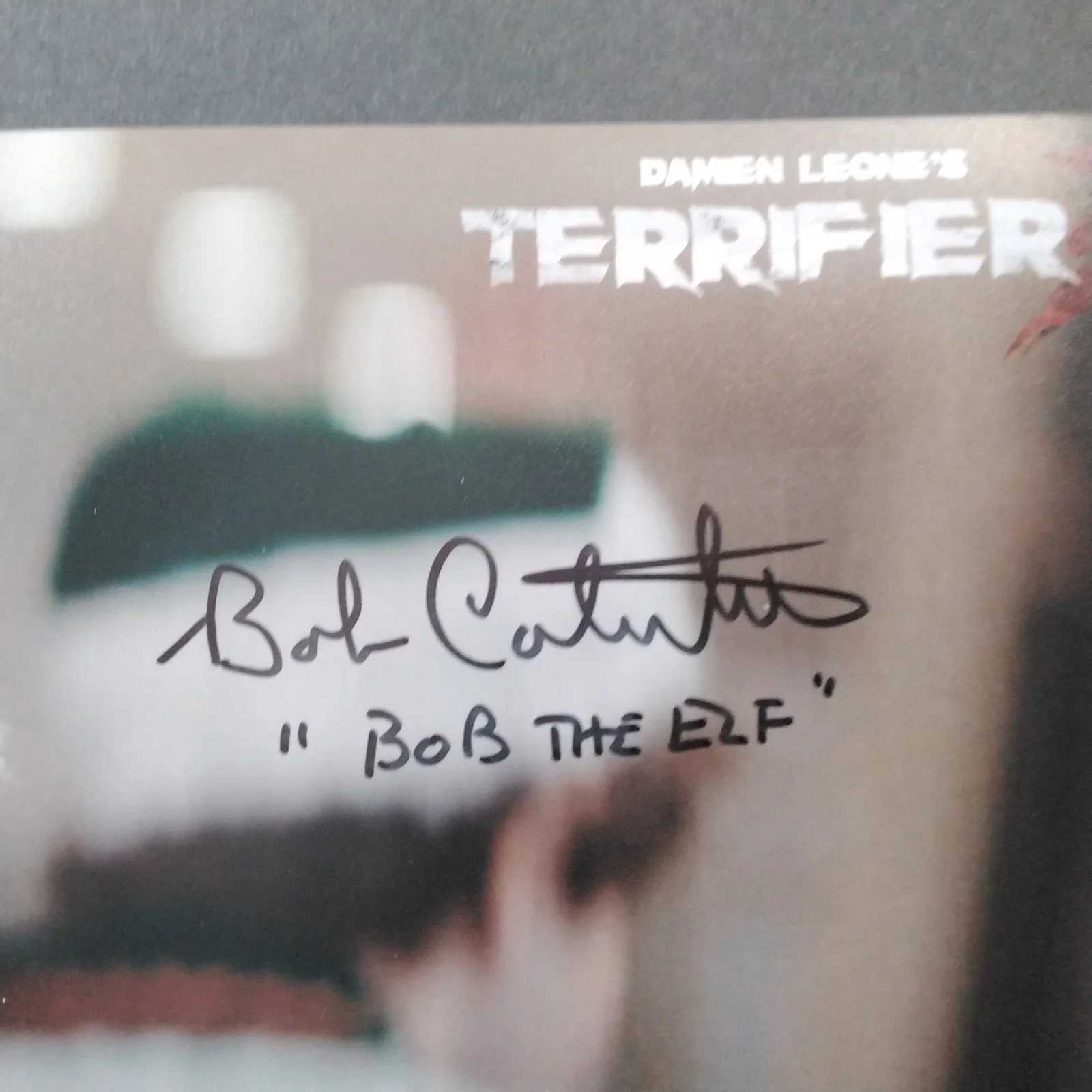 Bob Catalano SIGNED 8x10 Photo Damien Leone Terrifier "Bob The Elf" Horror Film, изображение 5