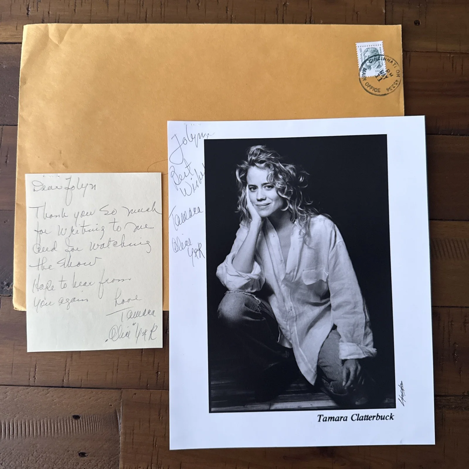 Tamara Clutterbuck — TAMARA CLUTTERBUCK Alice The Young & The Restless 8x10" Photo Signed Autographed
