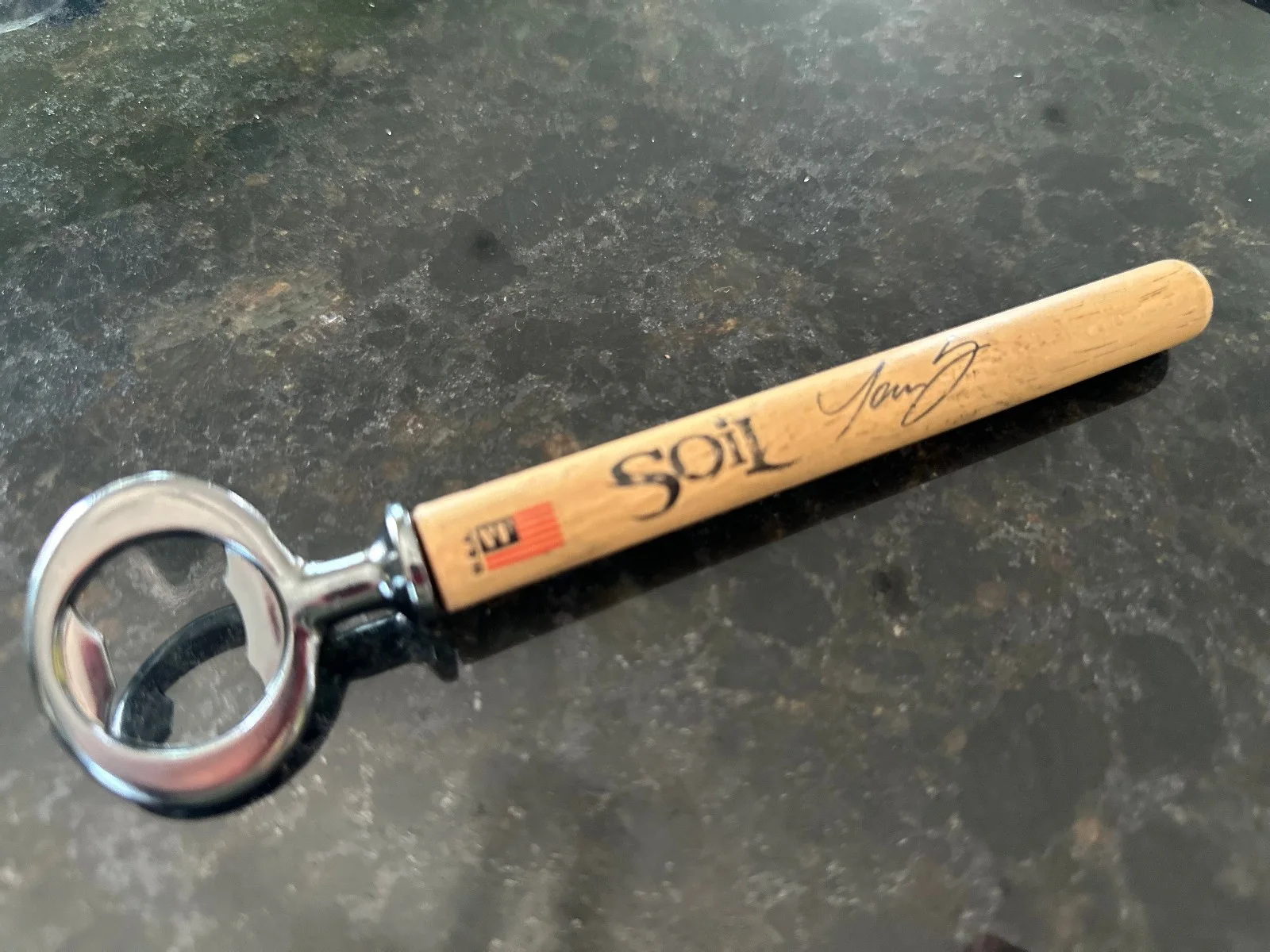 SOiL DRUMSTICK BOTTLE OPENER USED BY DRUMMER TOM SCHOFIELD FOR THE BAND SOiL, изображение 4
