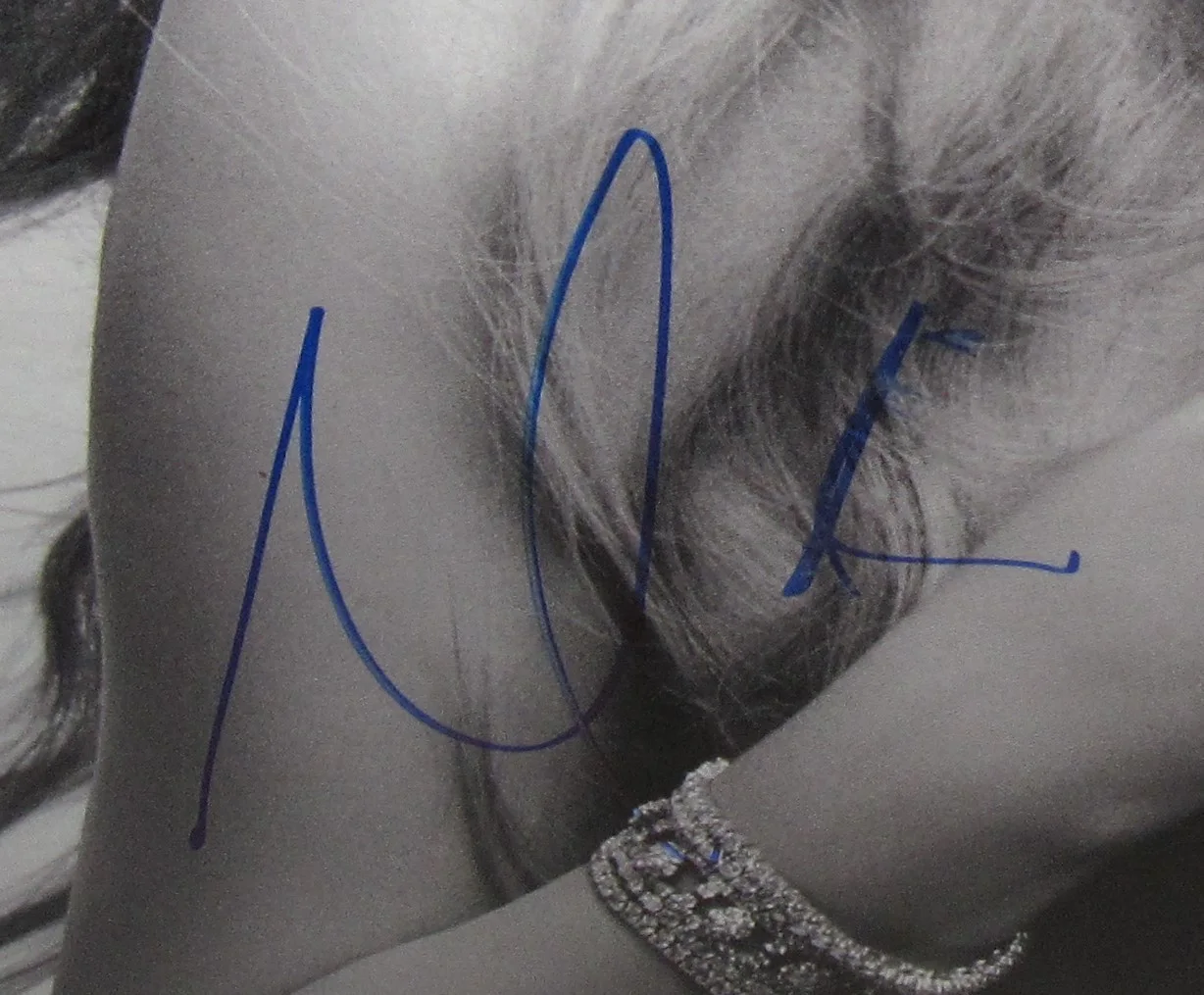 MARIAH CAREY SIGNED HERE FOR IT ALL ALBUM VINYL AUTOGRAPH POP MUSIC NYC JSA COA, изображение 2