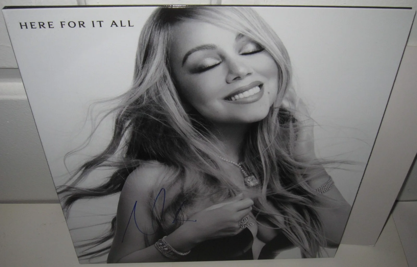 MARIAH CAREY SIGNED HERE FOR IT ALL ALBUM VINYL AUTOGRAPH POP MUSIC NYC JSA COA, изображение 3