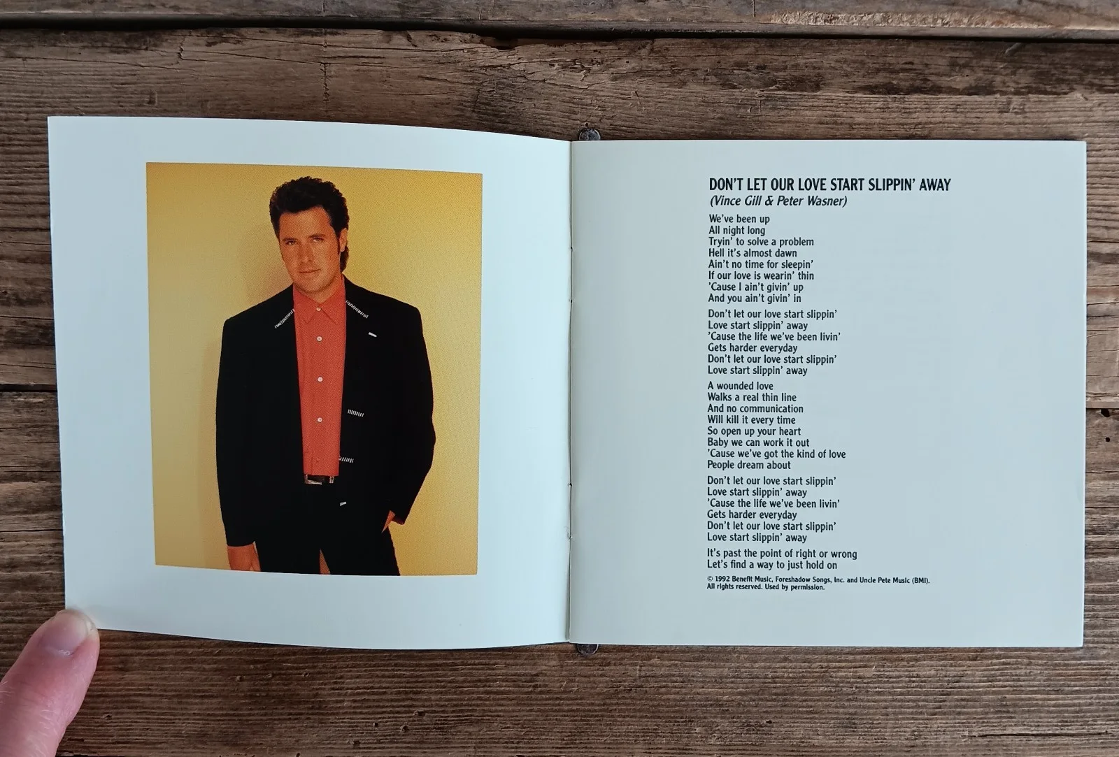Vince Gill Hand Signed Autographed CD Cover Booklet Country Music Memorabilia, изображение 4