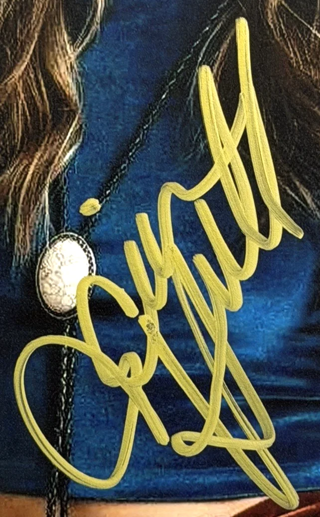Sierra Hull Signed Autographed 8x10 Photo JSA COA Mandolin Bluegrass Artist, изображение 3