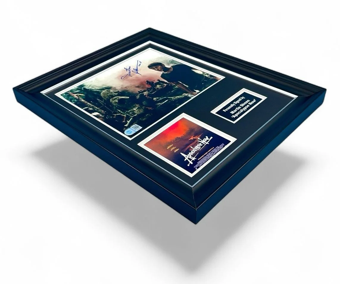 Martin Sheen Signed Photo Framed & SWAU COA Apocalypse Now Movie Poster Auto, изображение 3