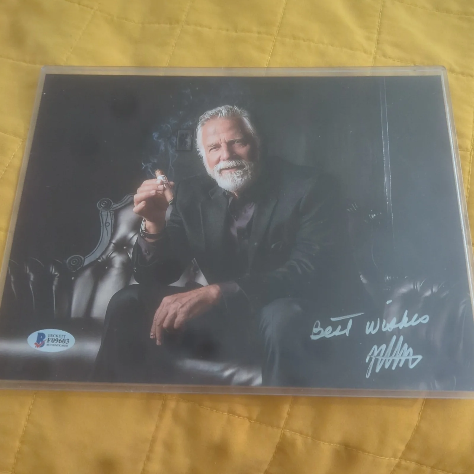 Jonathan Goldsmith — The Most Interesting Man in the World Signed Photo Jonathan Goldsmith BeckettCOA, image 2