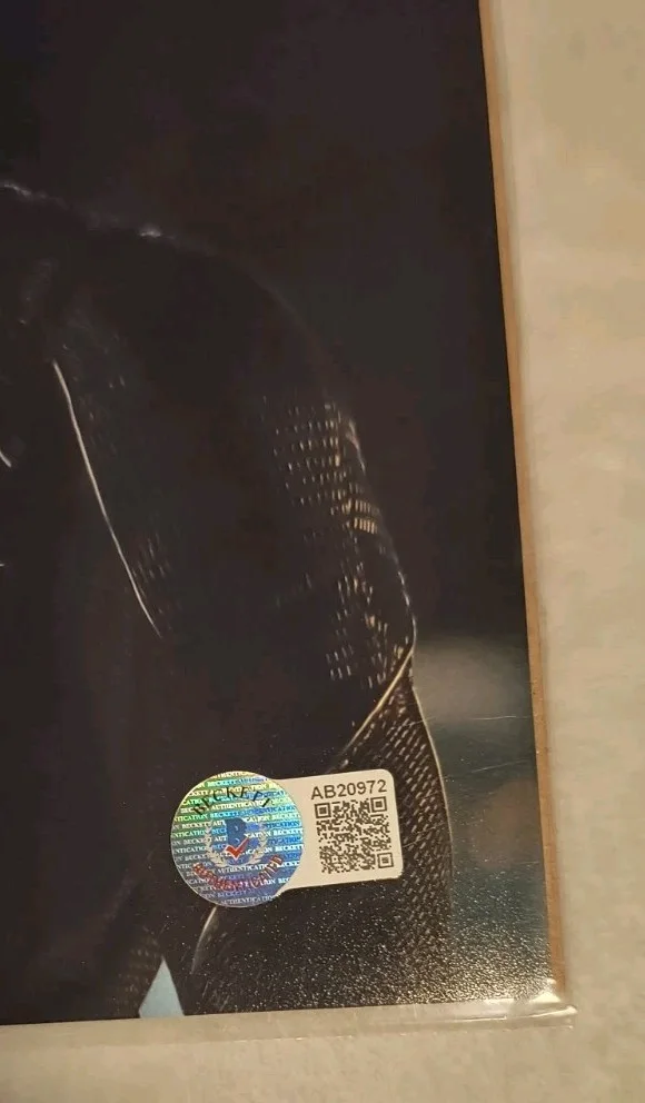 Teddy Sears — 2 Teddy Sears signed autograph + inscribed 8x10 photo lot Beckett COA The Flash, image 3