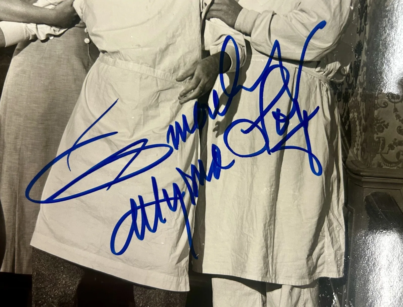 Myrna Loy — Myrna Loy Signed 8x10 Black & White Photo Auto Autographed JSA COA AX73160, изображение 3