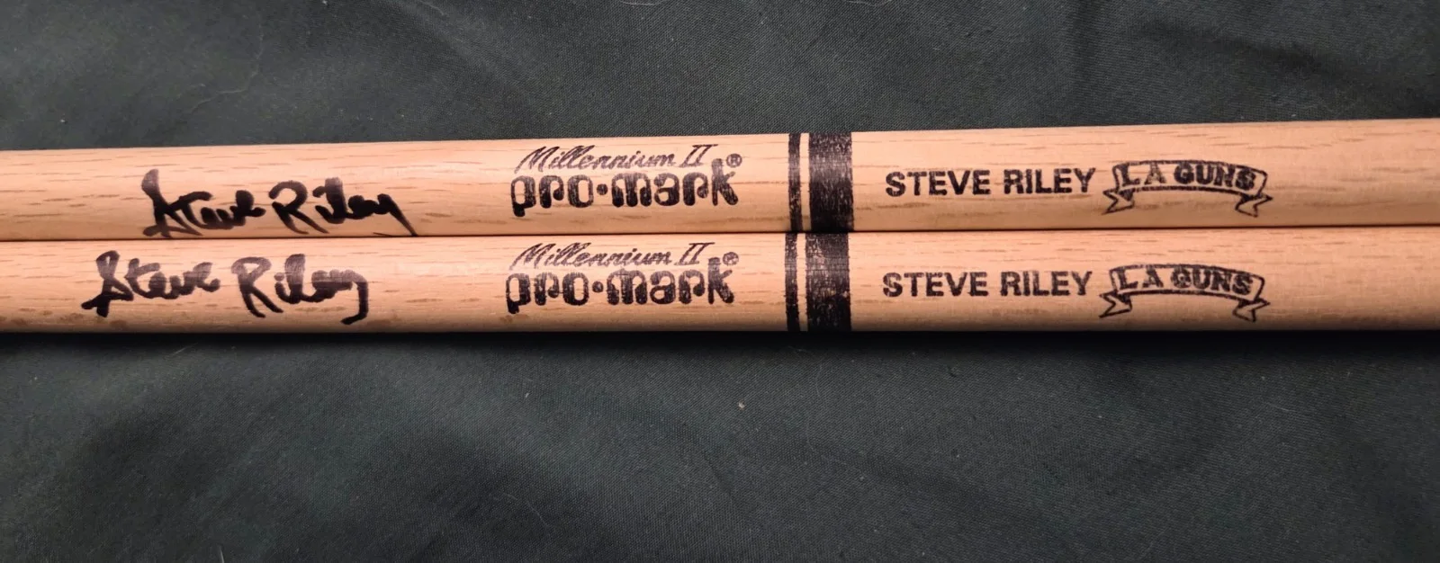 Steve Riley La Guns Signed Drumsticks, image 2