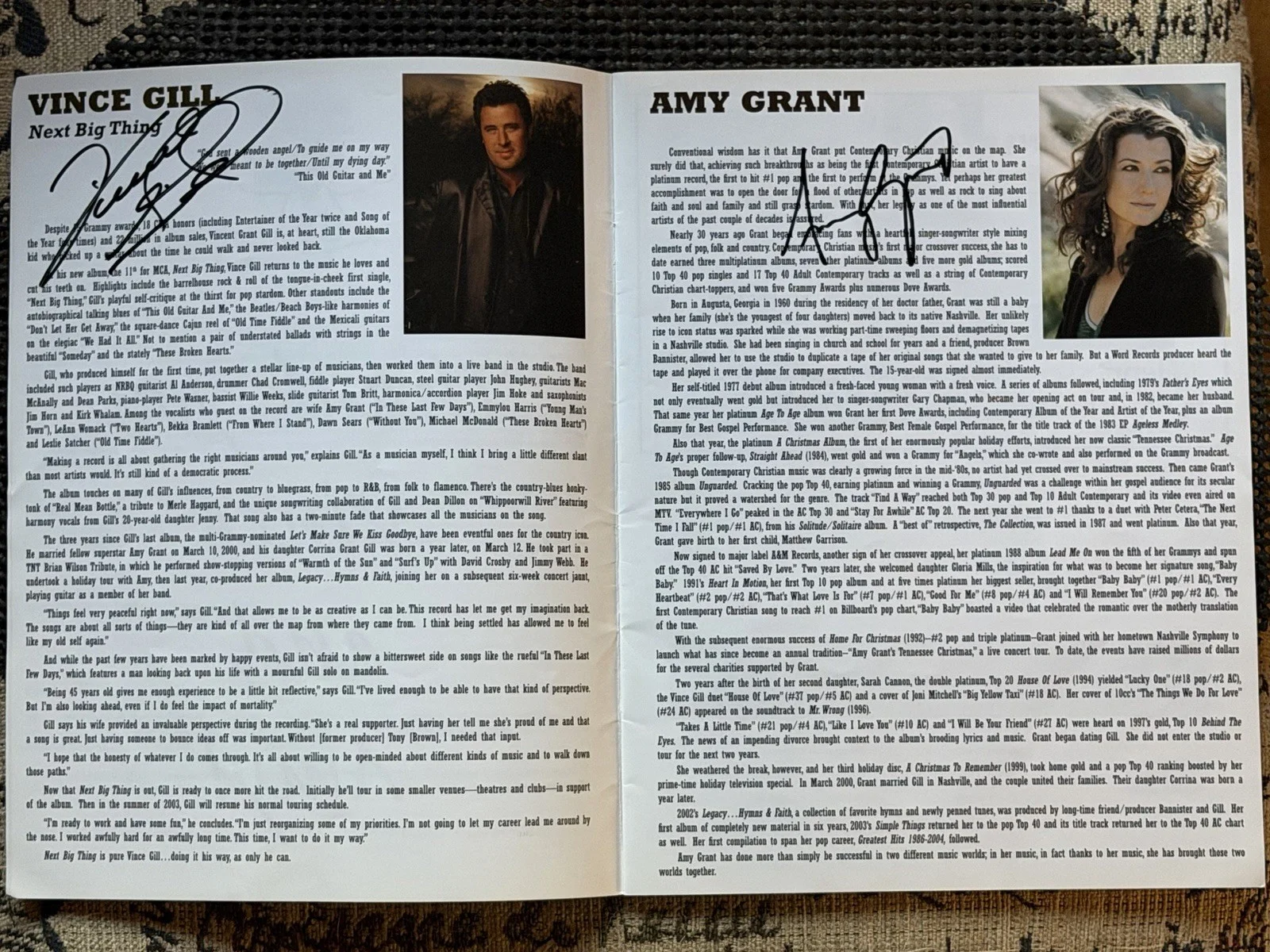 Vince Gill & Amy Grant Signed “Jammin to Beat the Blues” Program, April 2, 2005, изображение 2