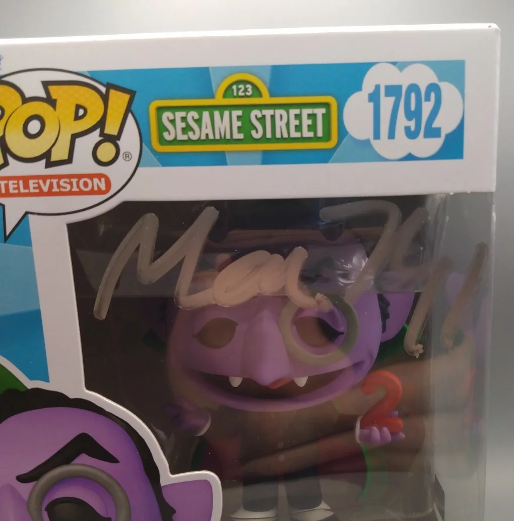 Matt Vogel — Matt Vogel Signed Autographed Funko Pop The Count #1792 COA #151752 AUTO, изображение 2