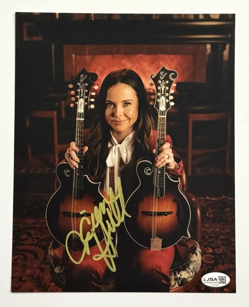 Sierra Hull Signed 8x10 Photo Auto JSA COA CL25338 Bluegrass Mandolin Artist, image 3