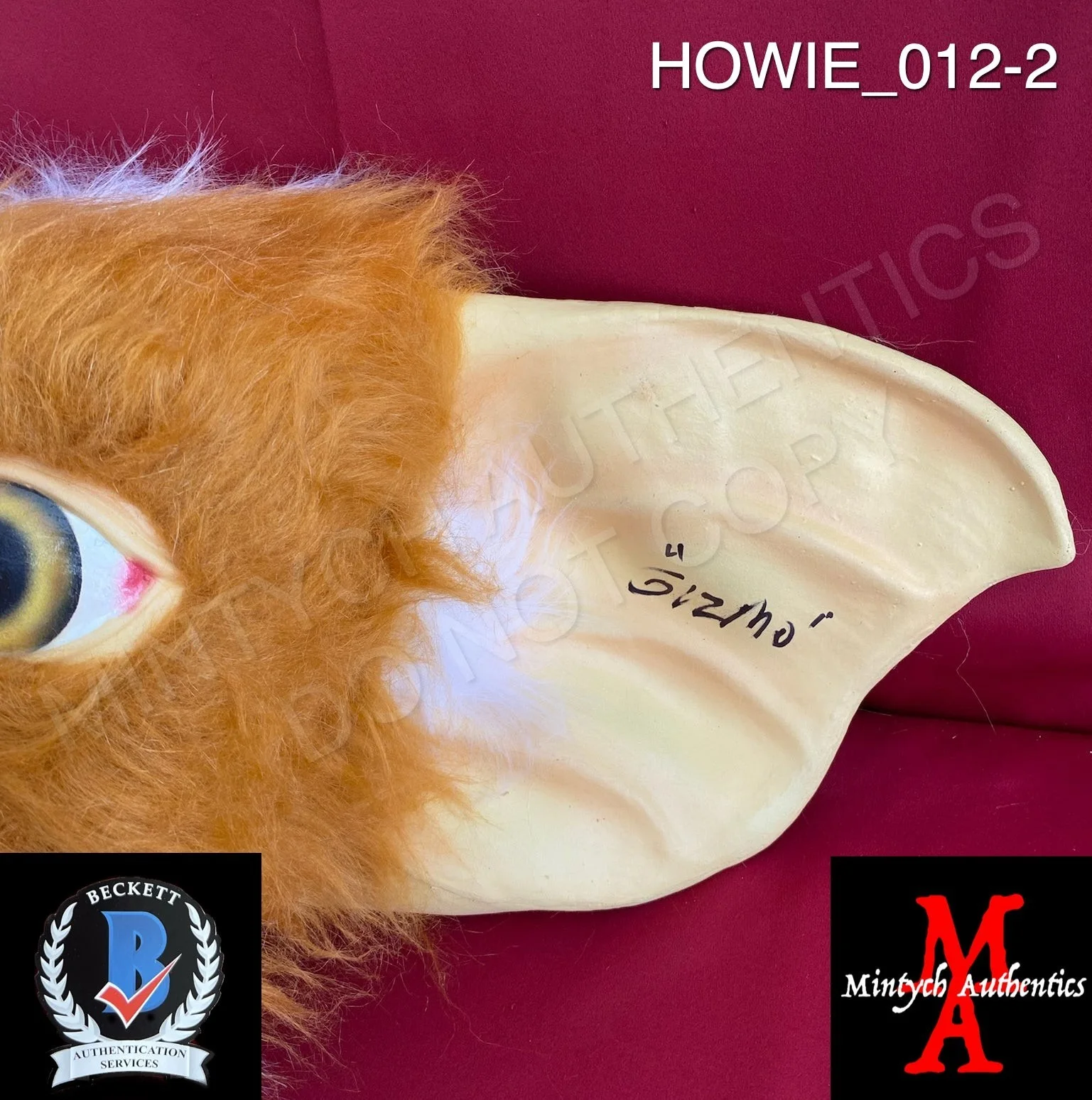 Howie Mandel — Howie Mandel signed Trick or Treat Studios full head Gizmo mask Gremlins Beckett, изображение 2