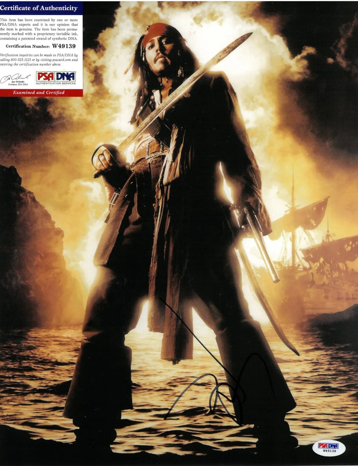 Johnny Depp — Johnny Depp Signed 11x14 Photo Autographed PSA/DNA COA Pirates of Caribbean 39, изображение 2