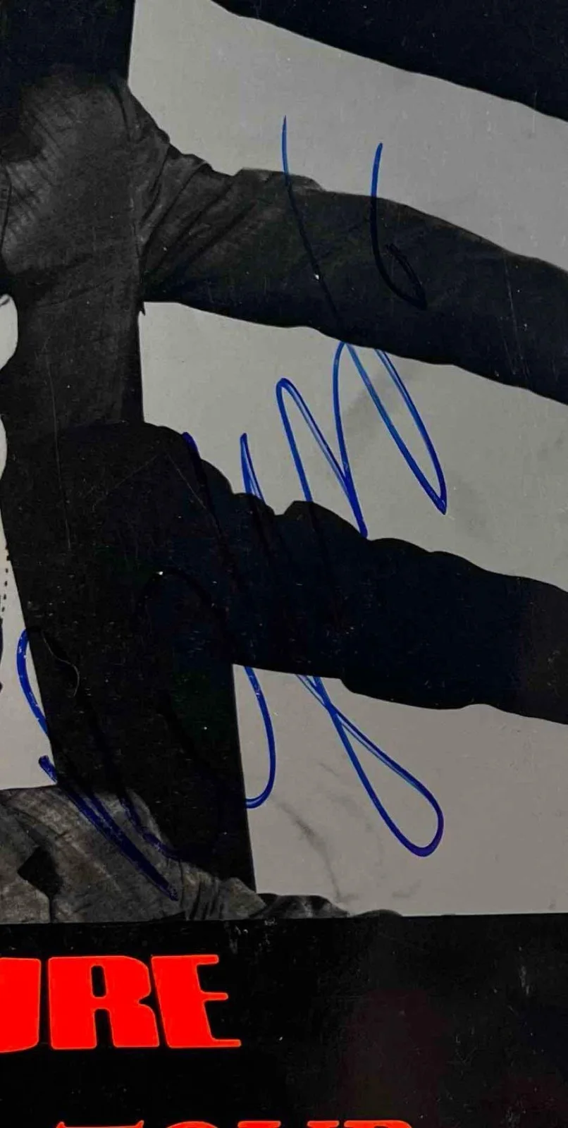 The Cure: Robert Smith In-Person Signed "The Top Tour" Program (Beckett Auth.), image 2