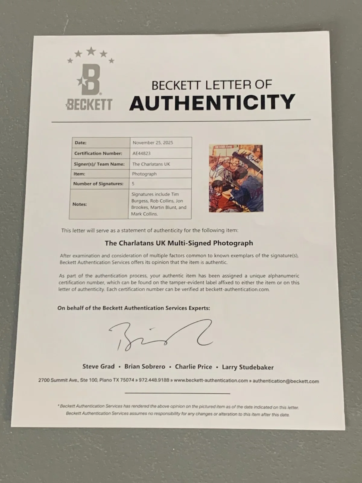 The Charlatans Group Signed 10" x 8" Photo (5 Sigs) (Beckett/BAS Authentication), изображение 2