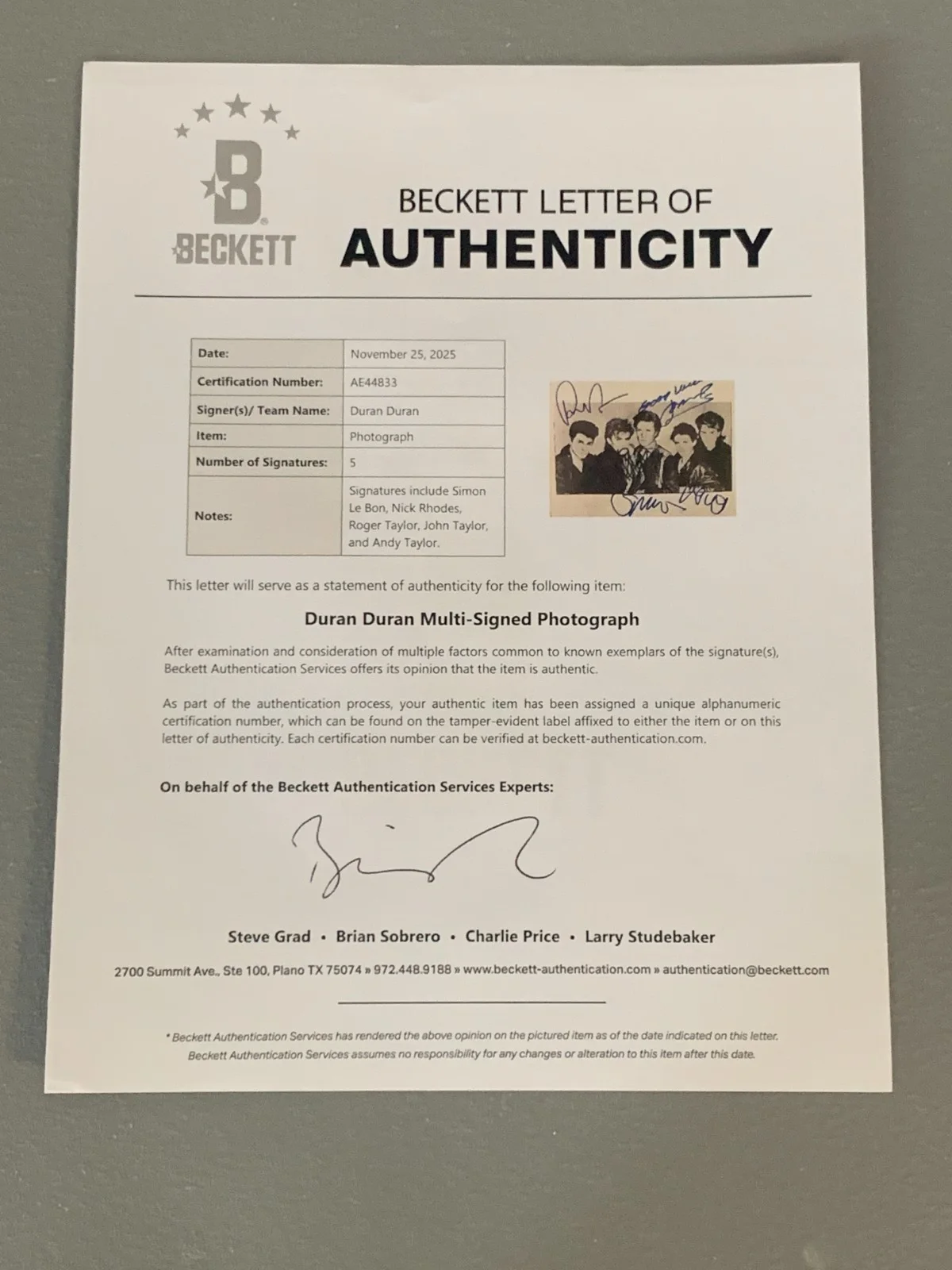 Duran Duran Vintage Fully Group Signed 8" x 10" Photo (5 Sigs) (Beckett Auth.), image 2