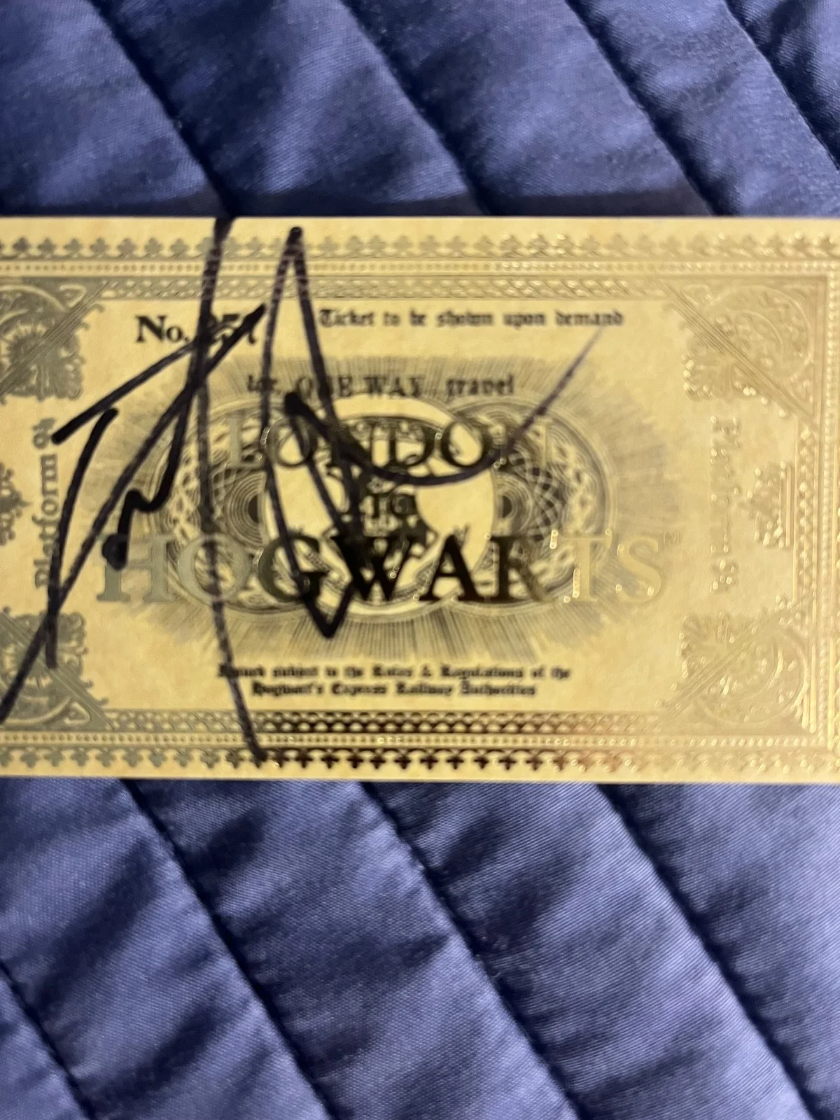 Daniel Radcliffe — Daniel Radcliffe Harry Potter Signed Autographed Hogwarts Express Train Ticket, изображение 3